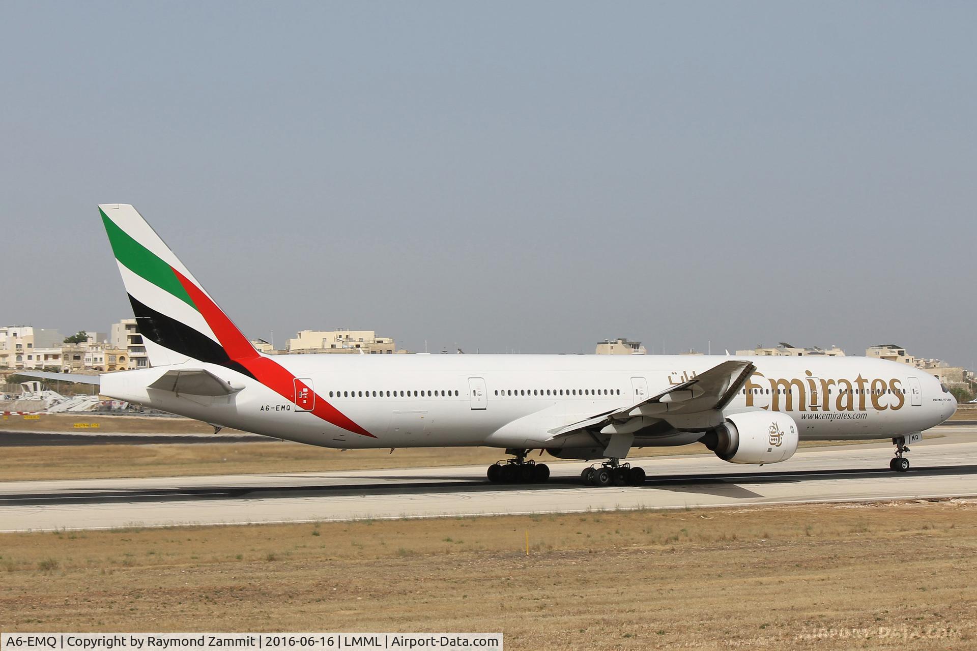 A6-EMQ, 2002 Boeing 777-31H C/N 32697, B777 A6-EMQ Emirates Airlines