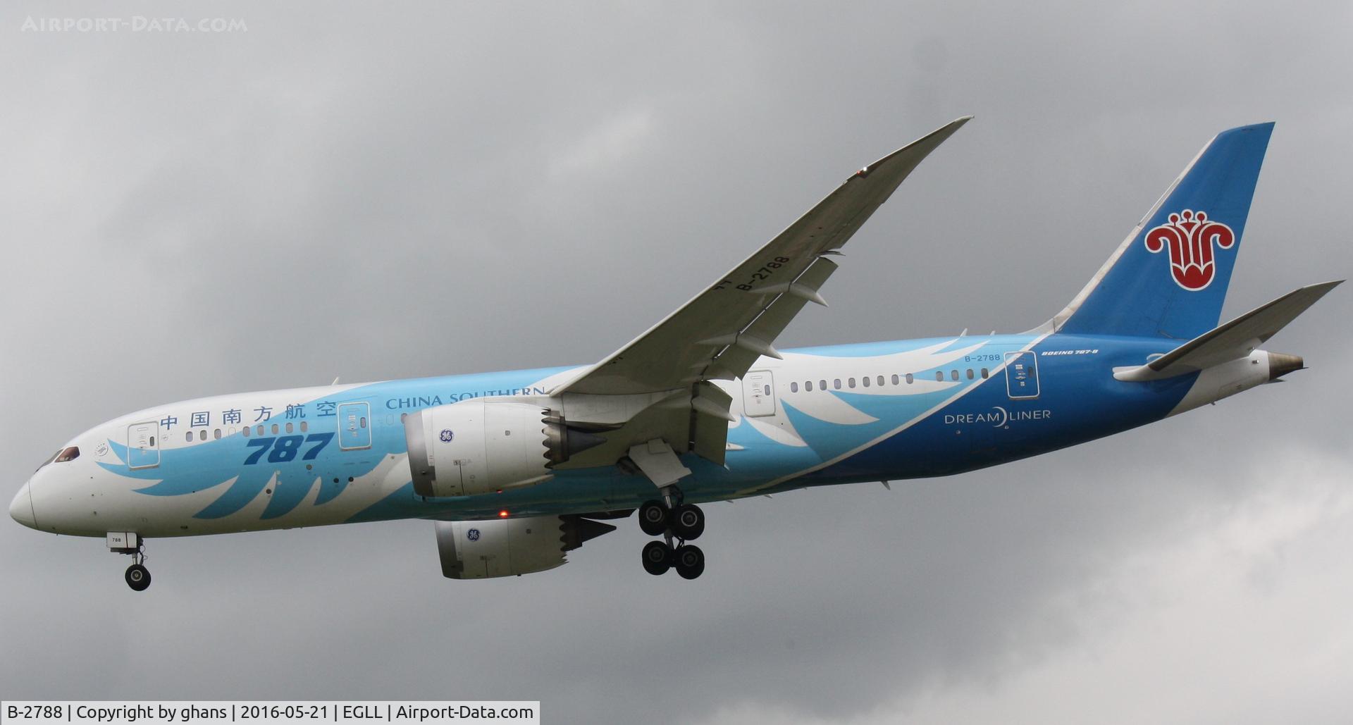 B-2788, 2014 Boeing 787-8 Dreamliner Dreamliner C/N 34932, Landing at RW 27R