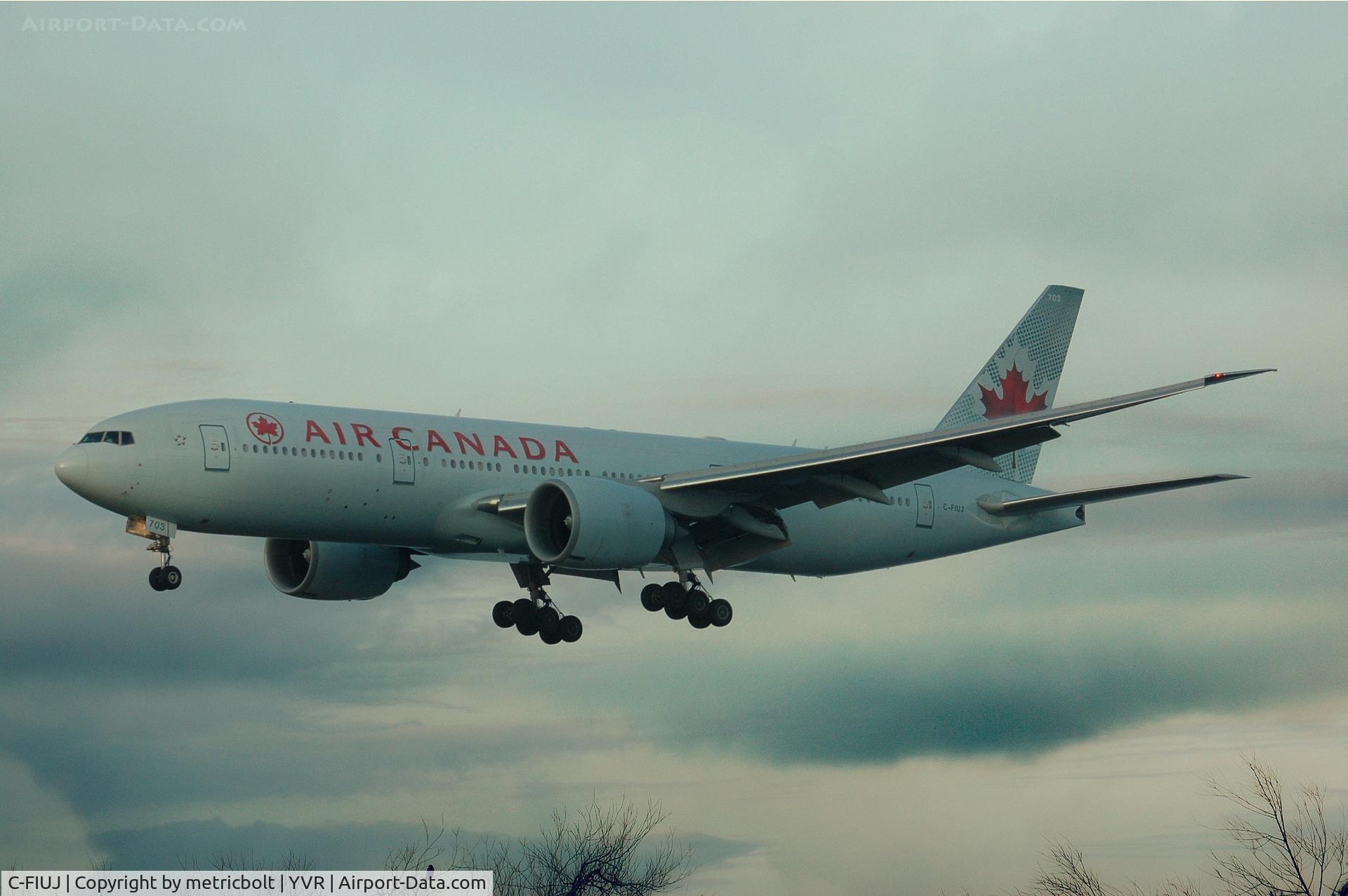 C-FIUJ, 2007 Boeing 777-233/LR C/N 35244, Arrival in YVR