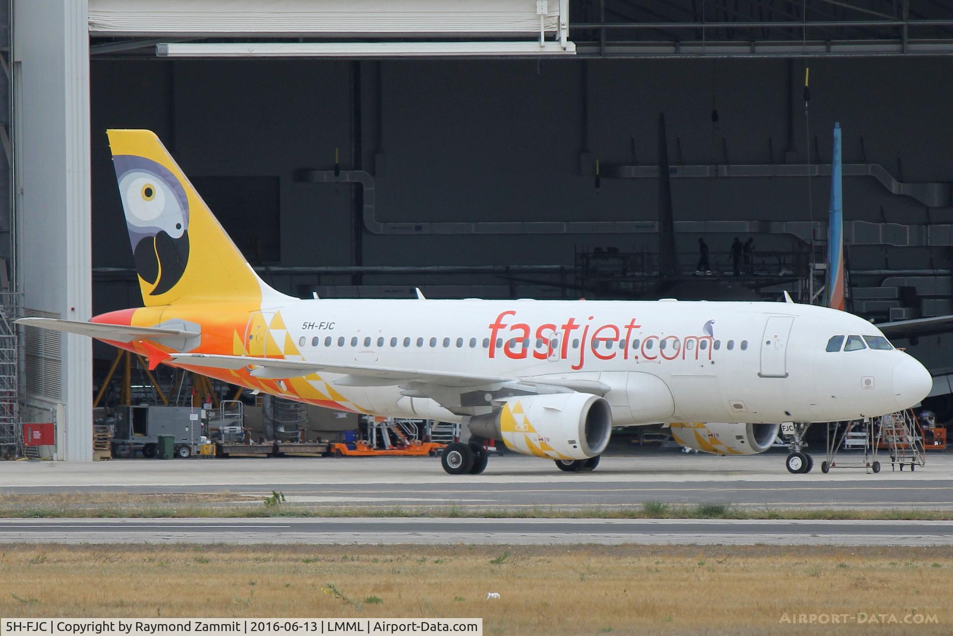 5H-FJC, 1999 Airbus A319-112 C/N 1145, A319 5H-FJC Fastjet.com