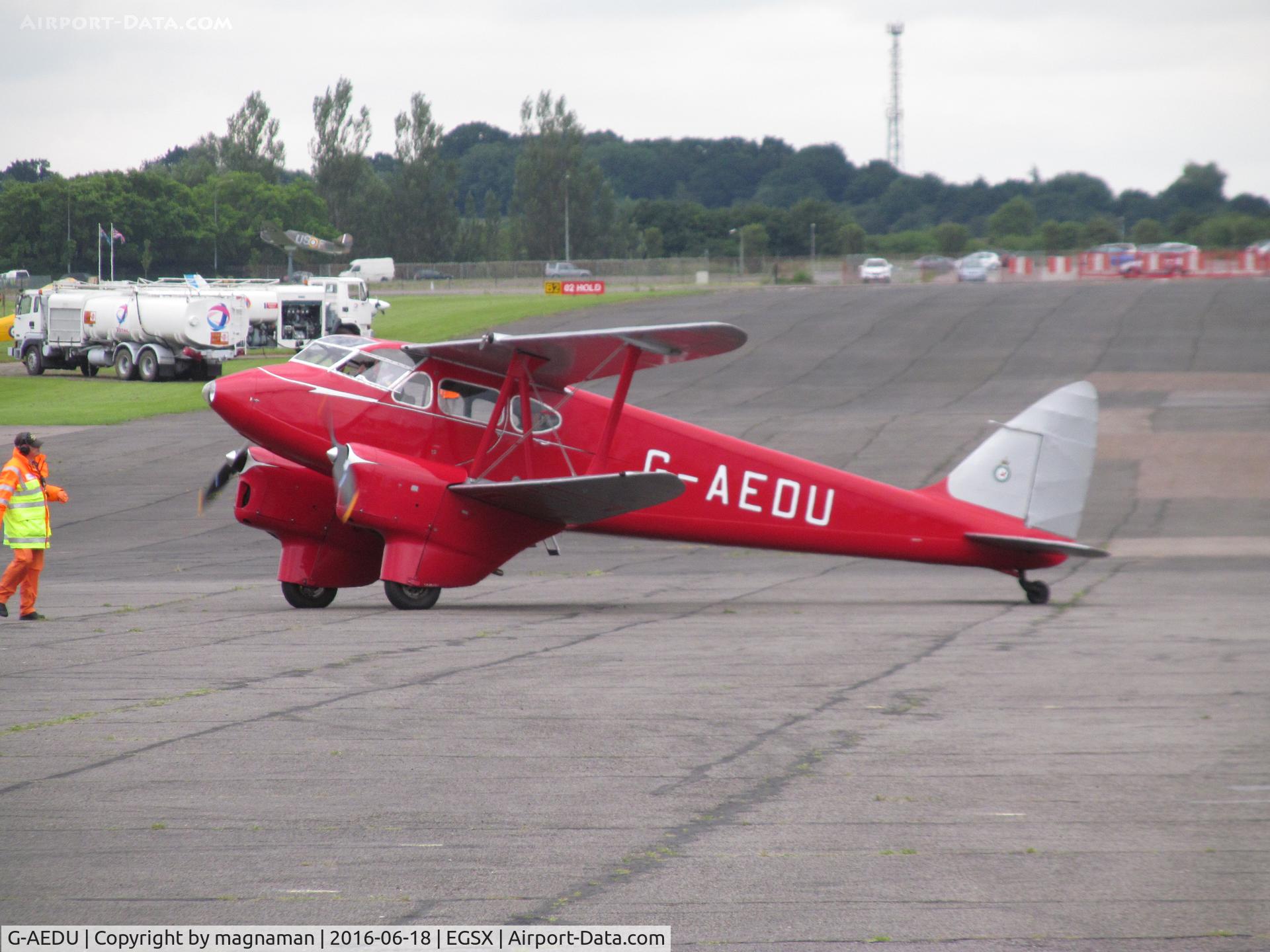 G-AEDU, 1937 De Havilland DH-90A Dragonfly C/N 7526, taxying in at fly-in