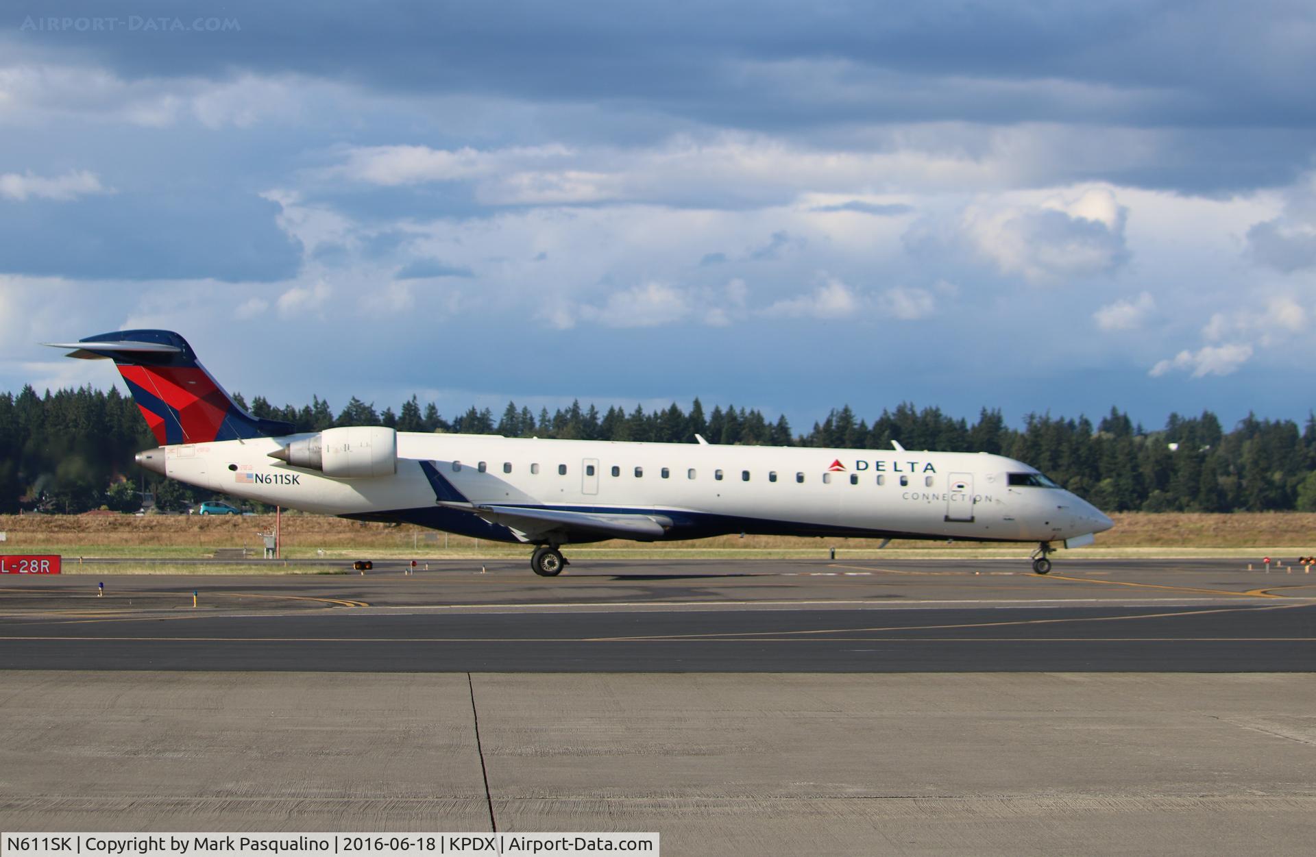 N611SK, 2002 Bombardier CRJ-701 (CL-600-2C10) Regional Jet C/N 10035, CL-600-2C10