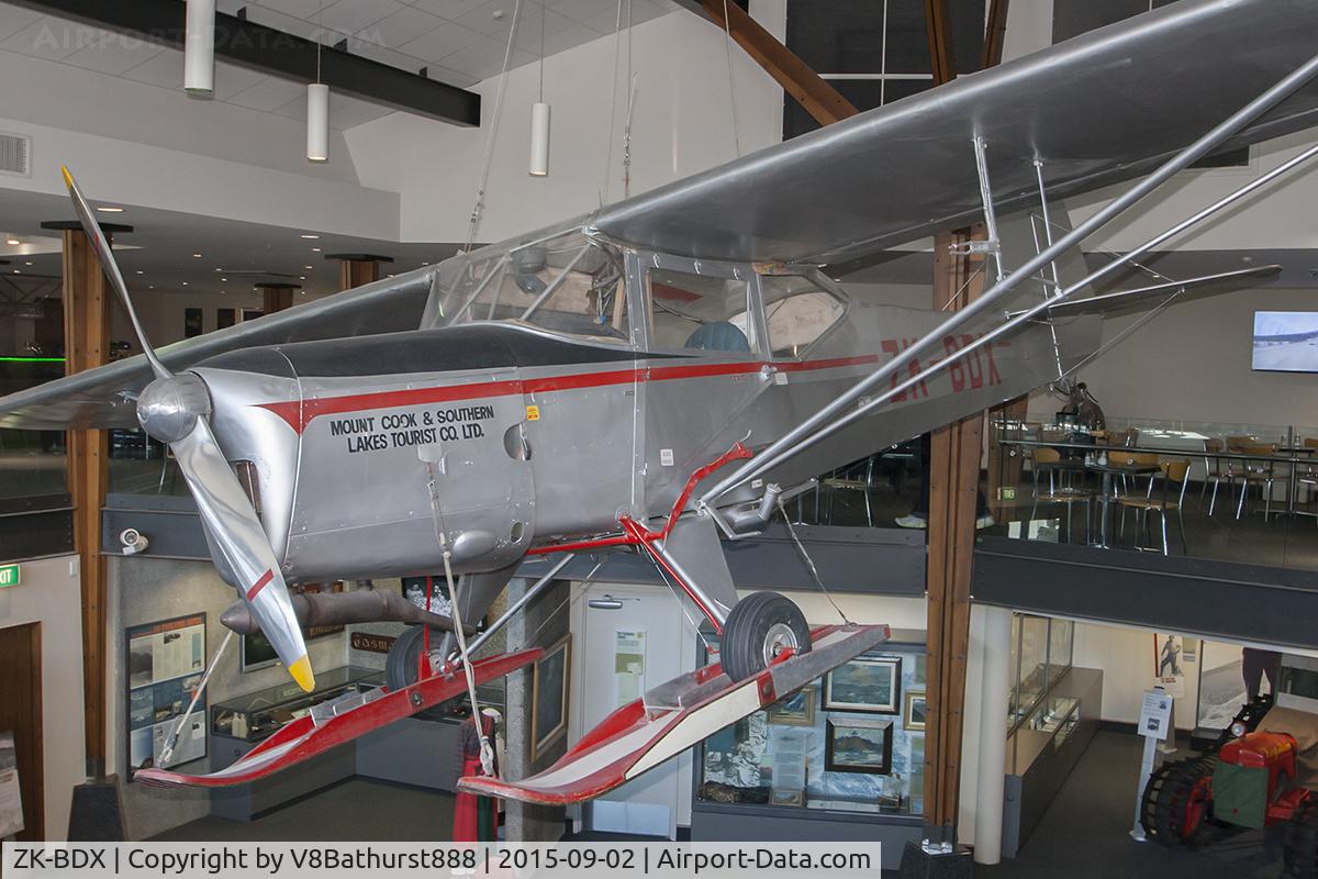 ZK-BDX, Auster J-1A Autocrat C/N 3122, Just hangin...