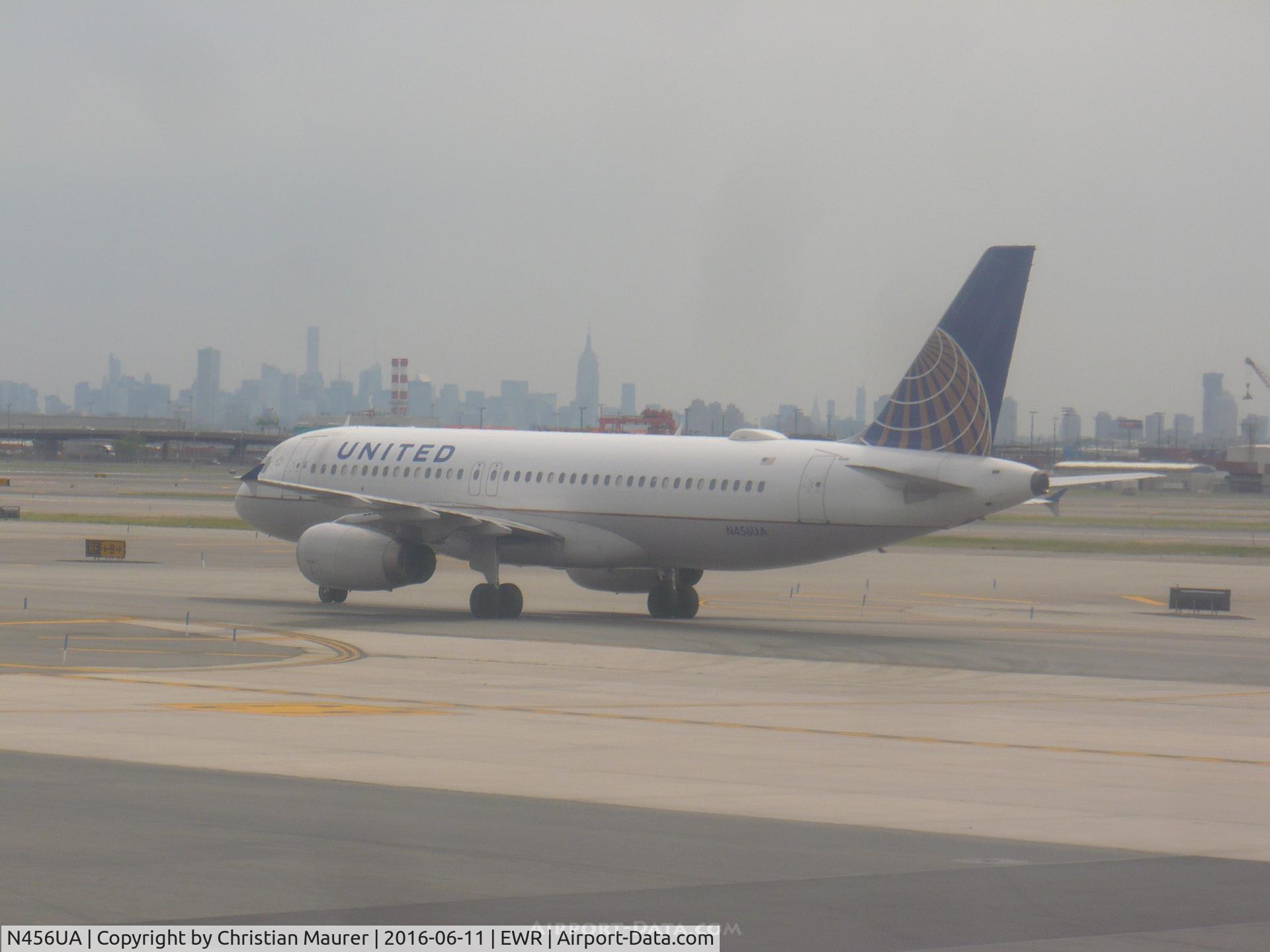N456UA, 1999 Airbus A320-232 C/N 1128, United Airbus A320