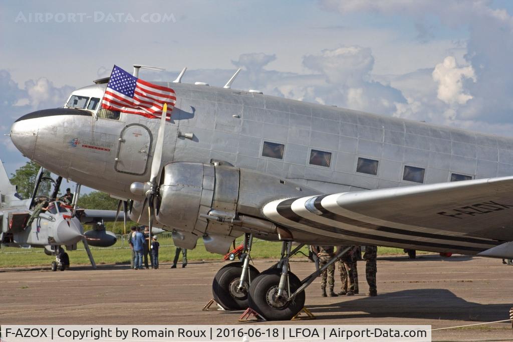 F-AZOX, 1945 Douglas DC-3C-S1C3G (C-47B-35-DK) C/N 16604, Parked