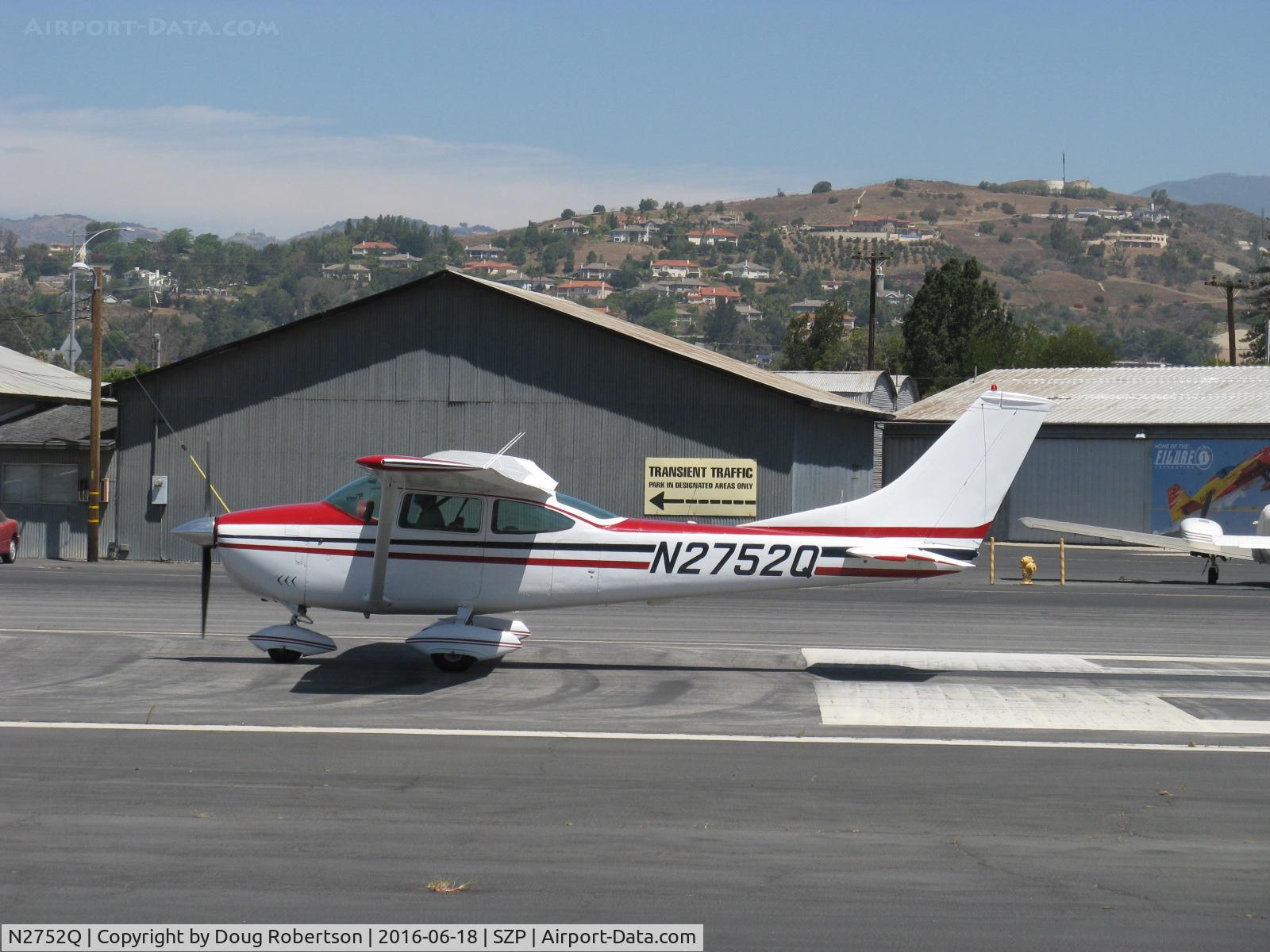N2752Q, 1967 Cessna 182K Skylane C/N 18257952, 1967 Cessna 182K SKYLANE, Continental O-470-S 230 Hp, takeoff roll Rwy 22