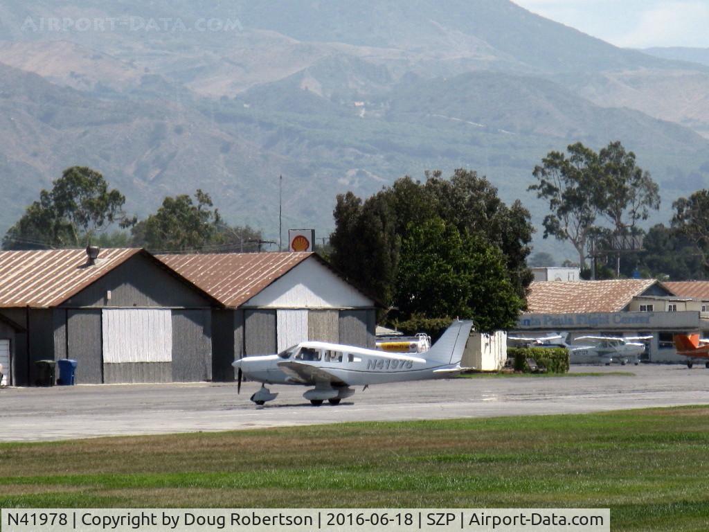 N41978, 1974 Piper PA-28-151 Warrior C/N 28-7415376, 1974 Piper PA-28-151 WARRIOR, Lycoming O-320-E3D 150 Hp, taxi off the active