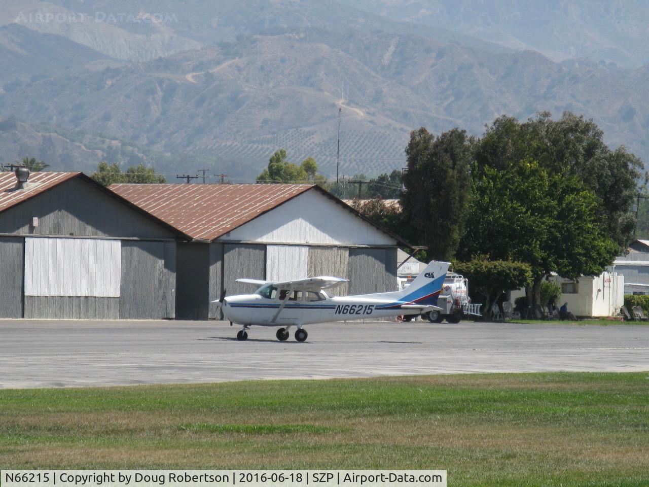 N66215, 1983 Cessna 172P C/N 17275982, 1983 Cessna 172P SKYHAWK, Lycoming O-320-D2J 160 Hp, taxi off the active