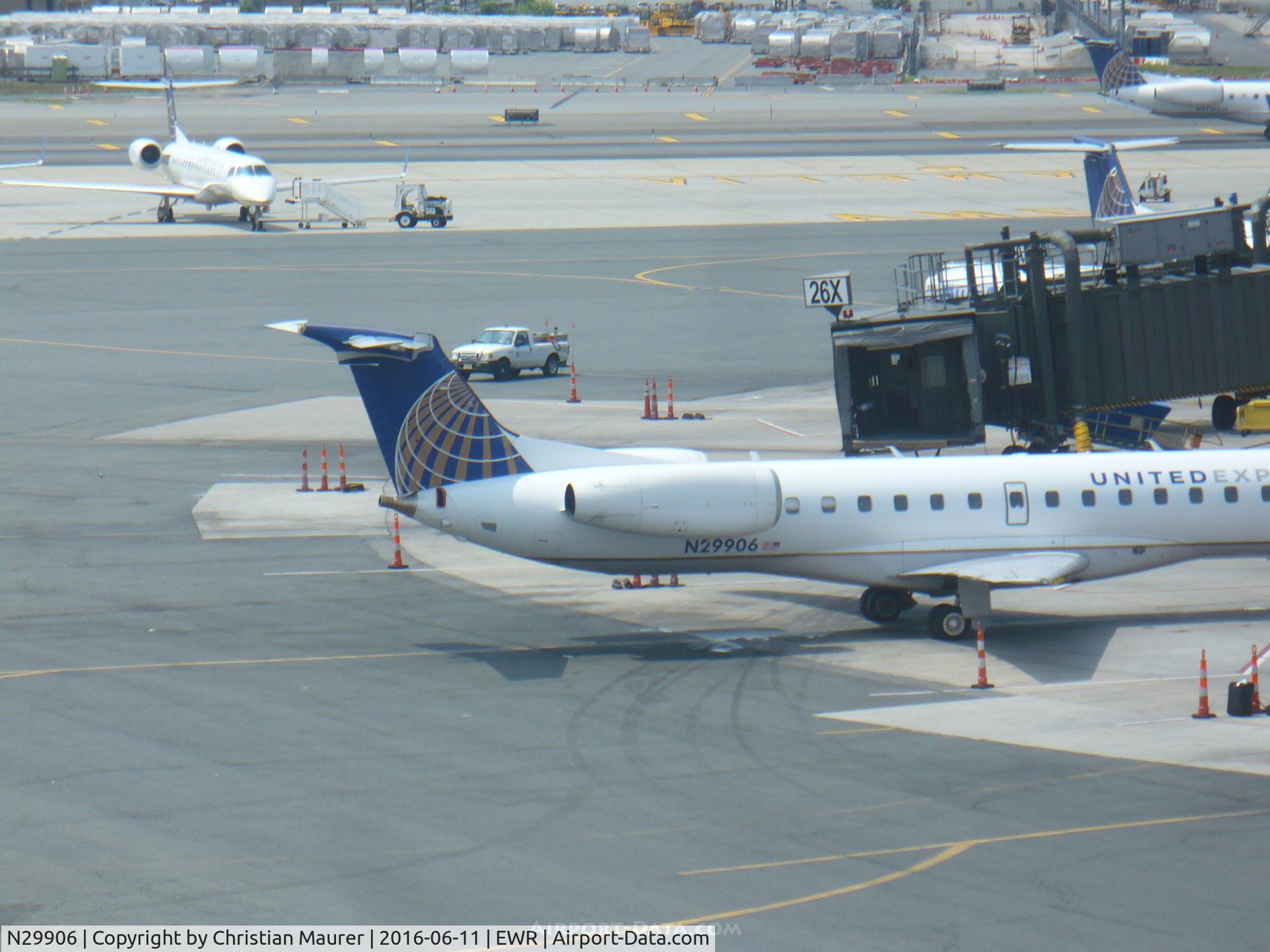 N29906, 2001 Embraer ERJ-145LR (EMB-145LR) C/N 145472, ERJ-145