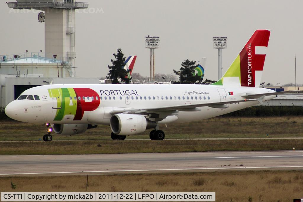CS-TTI, 1998 Airbus A319-111 C/N 933, Taxiing