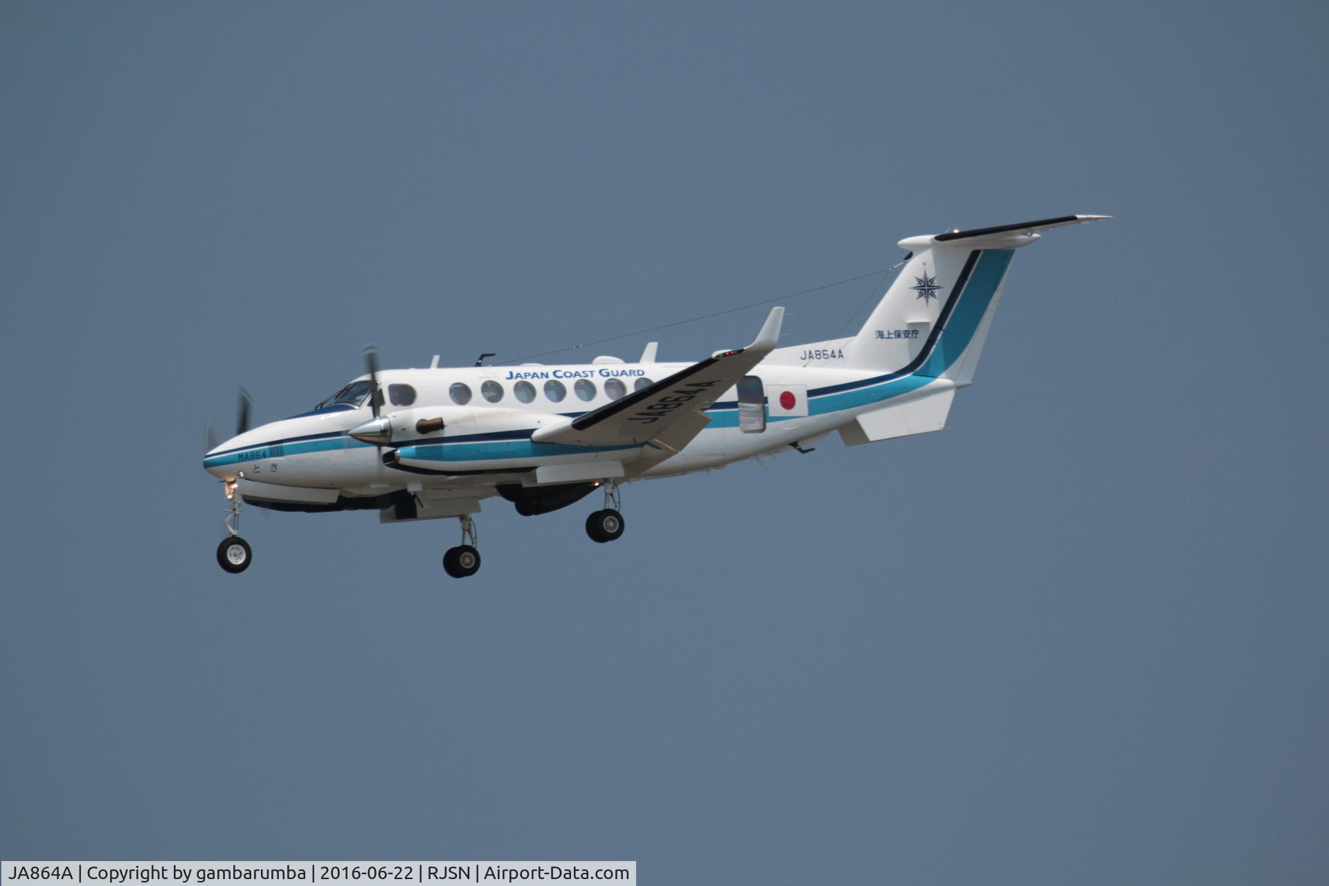 JA864A, 1998 Beechcraft 350 Super King Air C/N FL-193, Japan Coast Guard