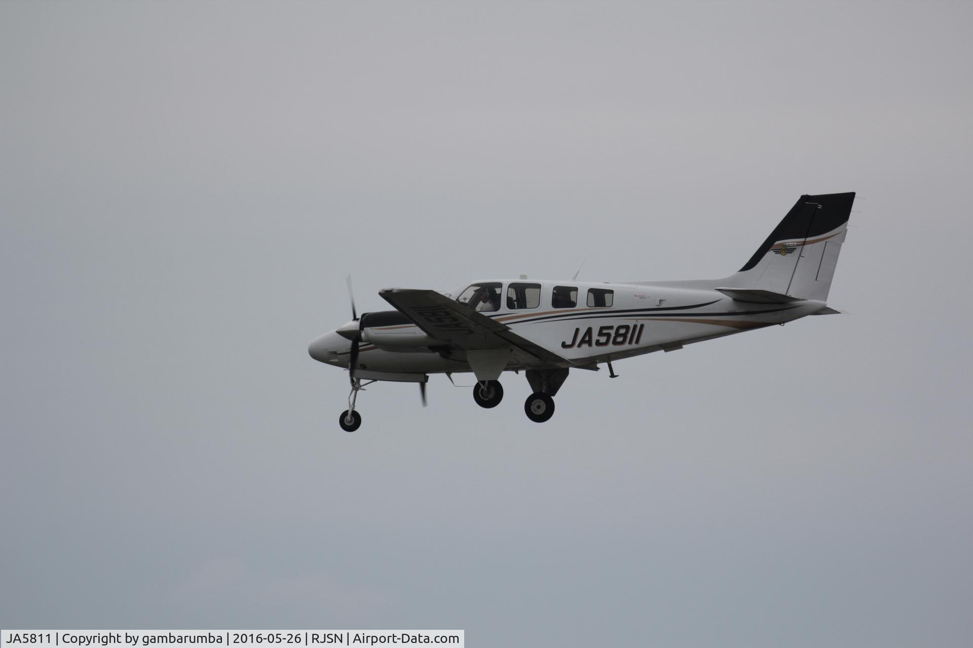 JA5811, Beechcraft 58 Baron C/N TH-2380, Civil Aviation College