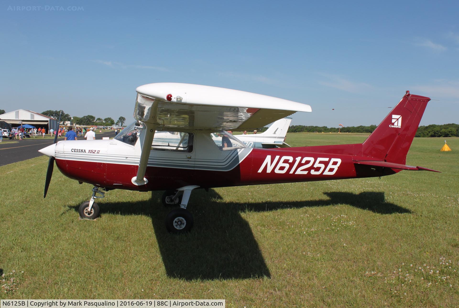 N6125B, 1979 Cessna 152 C/N 15283904, Cessna 152