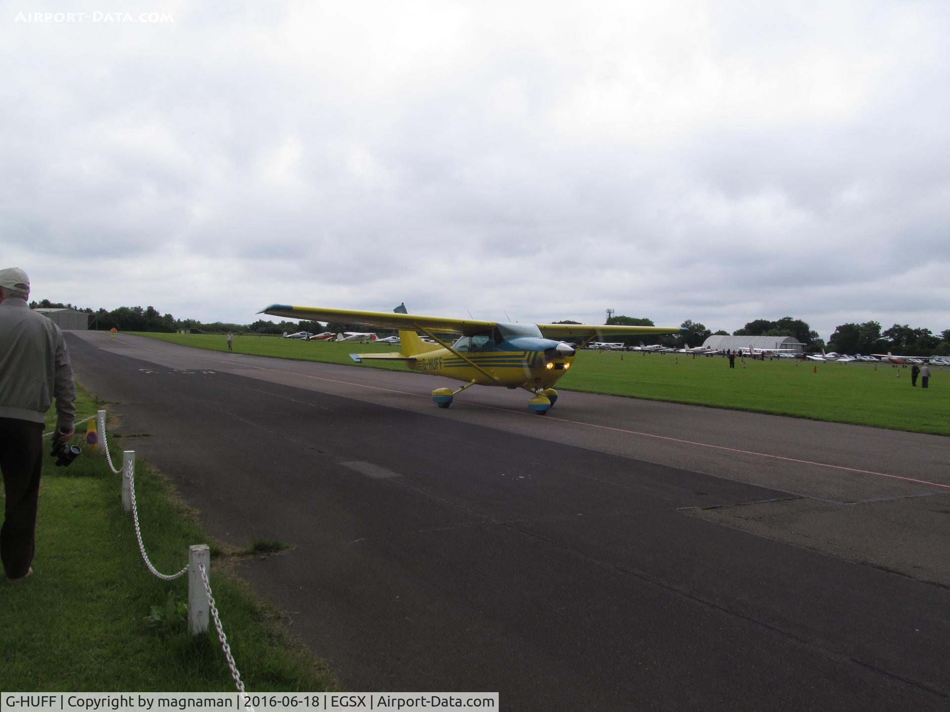 G-HUFF, 1975 Cessna 182P Skylane C/N 182-64076, taxying out in gloom