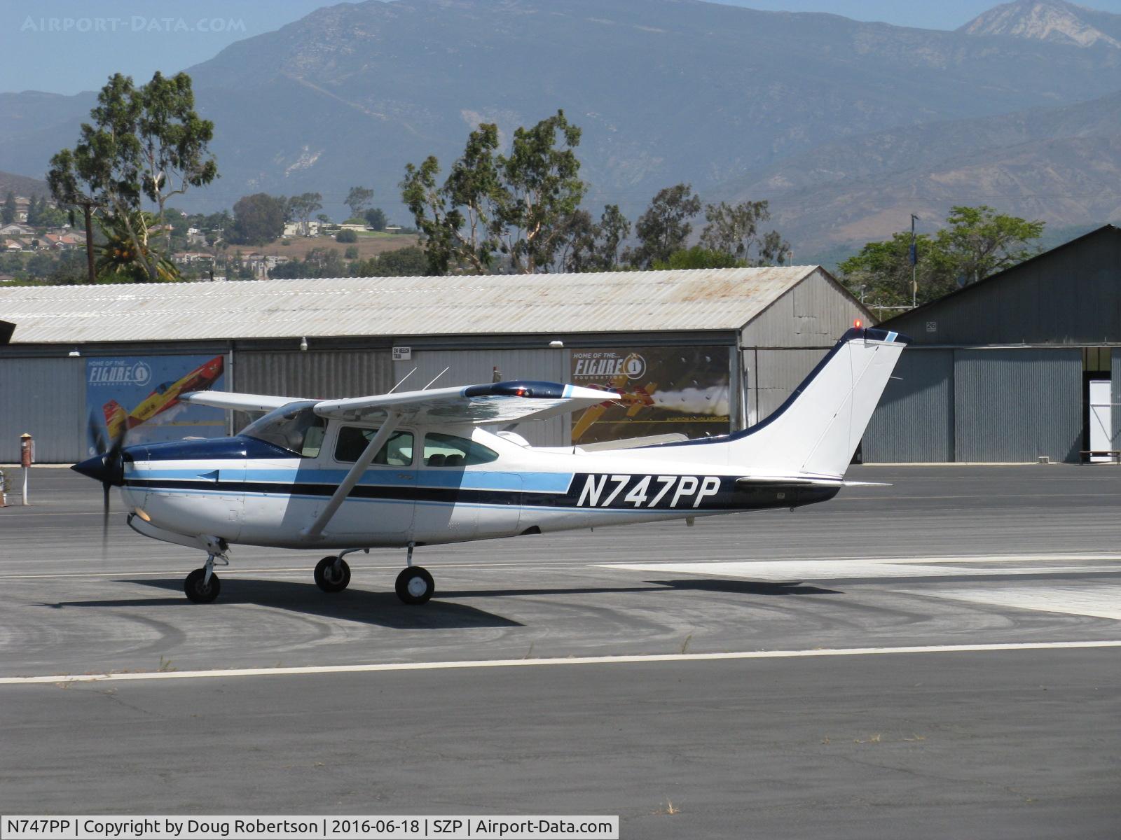 N747PP, 1980 Cessna 182R Skylane C/N R18201587, 1980 Cessna 182R SKYLANE, Lycoming IO-540-J3C5D 235 Hp, takeoff roll Rwy 22