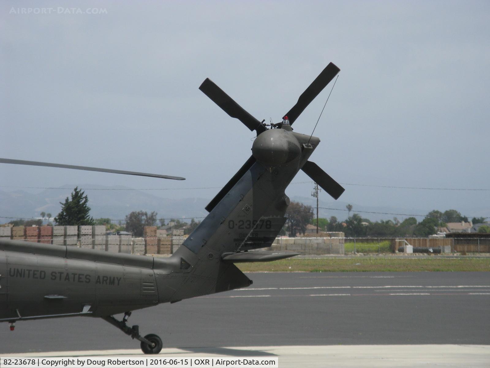 82-23678, 1982 Sikorsky UH-60A Black Hawk C/N 70-501, Sikorsky UH-60A BLACK HAWK, two General Electric T700-GE-700 Turboshafts 1,560 Shp each, anti-torque rotor, of US ARMY, on ASPEN HELICOPTERS ramp