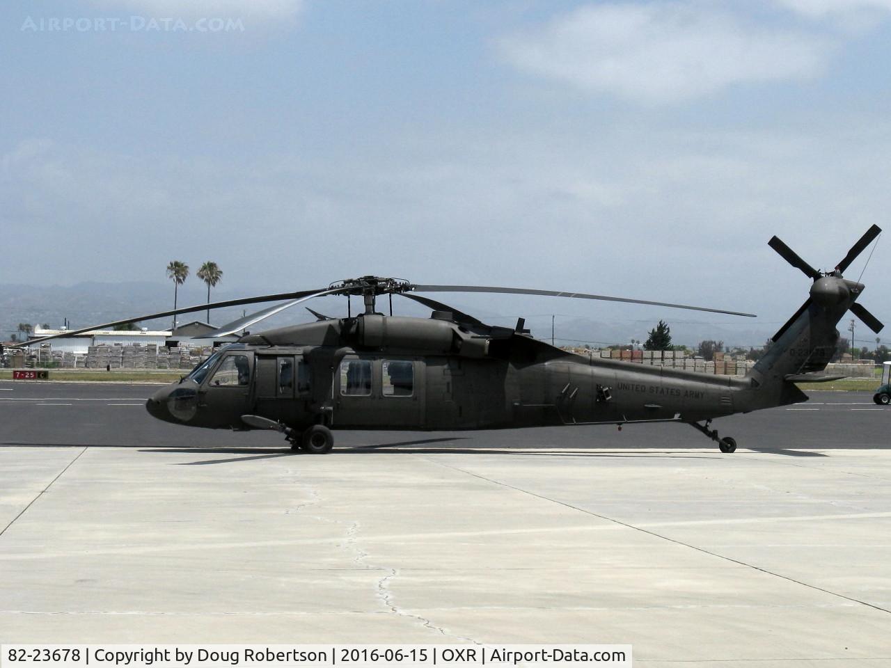 82-23678, 1982 Sikorsky UH-60A Black Hawk C/N 70-501, Sikorsky UH-60A BLACK HAWK, two General Electric T700-GE-700 Turboshafts 1,560 Shp each, of US ARMY, on ASPEN HELICOPTERS ramp