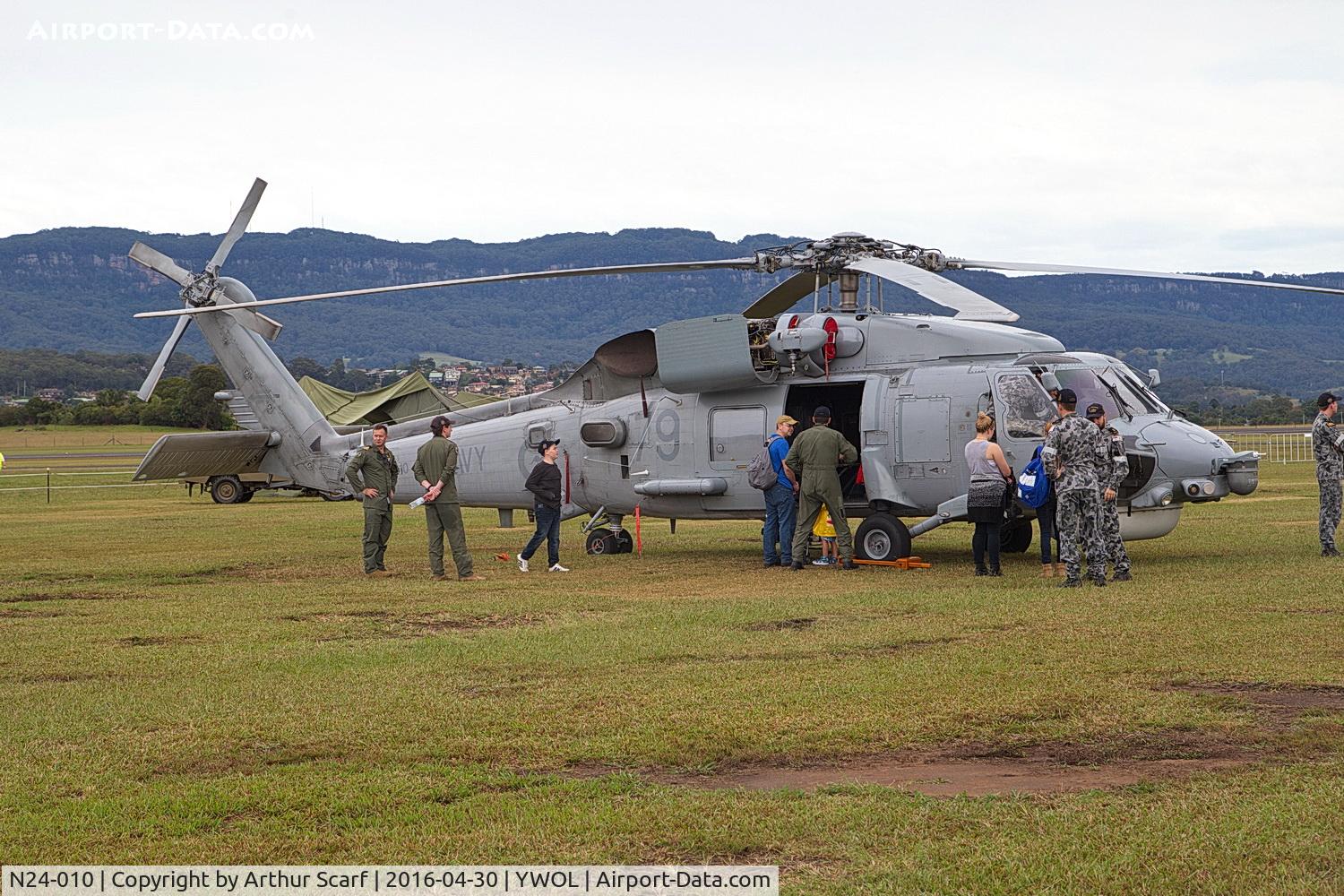 N24-010, Sikorsky S-70B-2 Seahawk C/N 70-0591, N24-010 Wings over Illawarra 2016