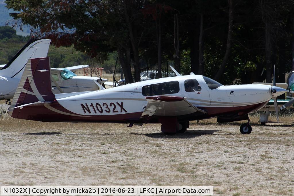 N1032X, 2007 Mooney M20TN Acclaim C/N 31-0074, Taxiing