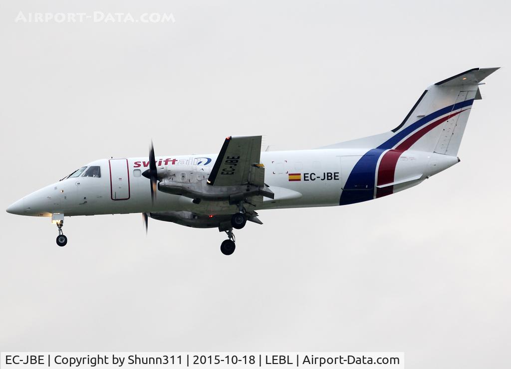 EC-JBE, 1986 Embraer EMB-120ER Brasilia C/N 120013, Landing rwy 25R