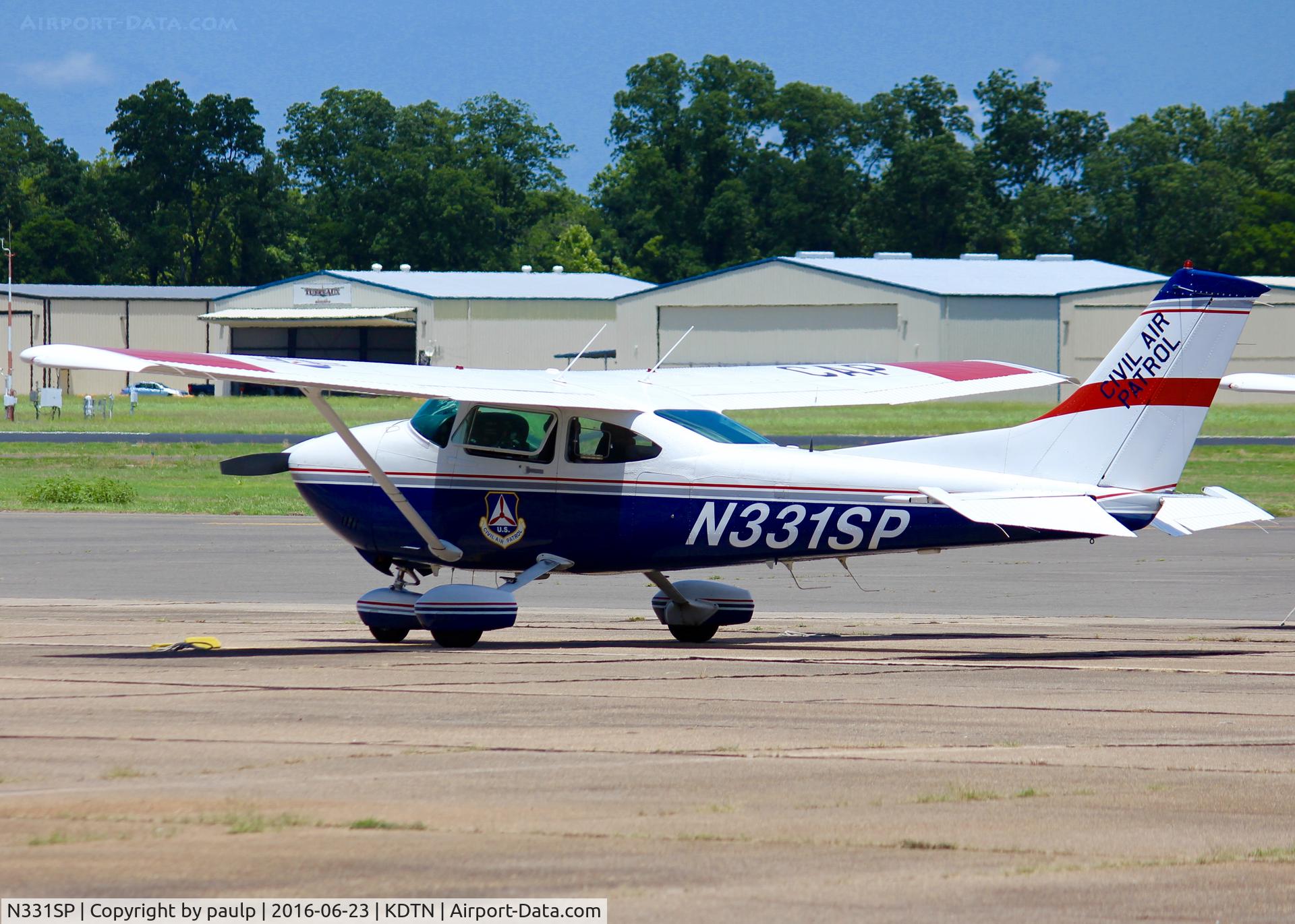 N331SP, 1985 Cessna 182R Skylane C/N 18268441, At Downtown Shreveport.