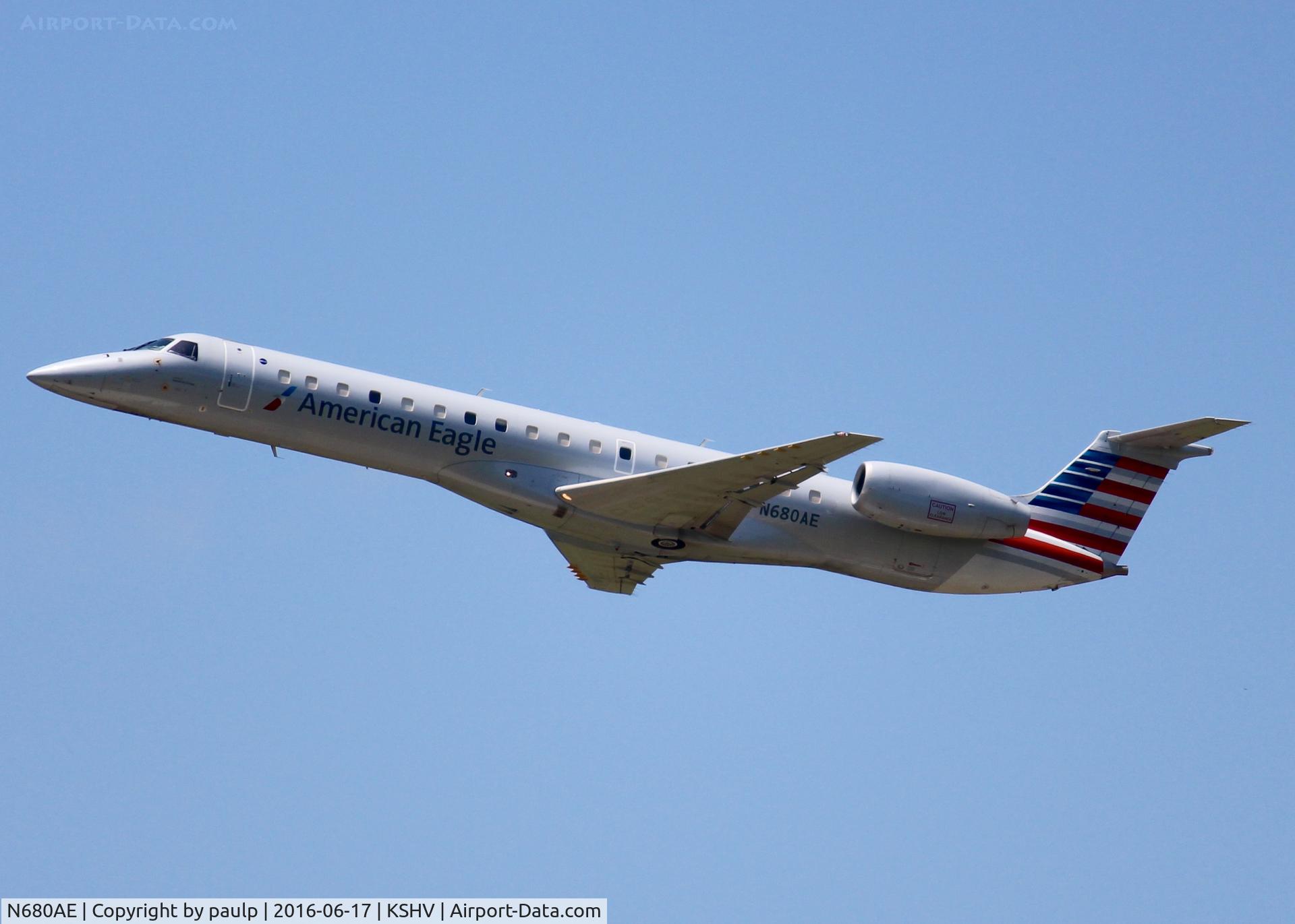 N680AE, 2004 Embraer ERJ-145LR (EMB-145LR) C/N 14500820, At Shreveport Regional.
