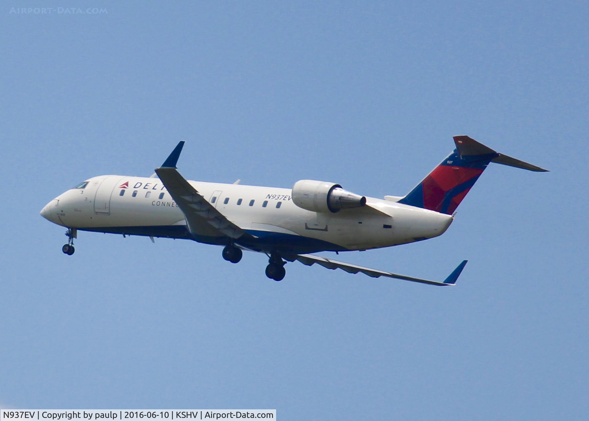 N937EV, 2005 Bombardier CRJ-200ER (CL-600-2B19) C/N 8042, At Shreveport Regional.