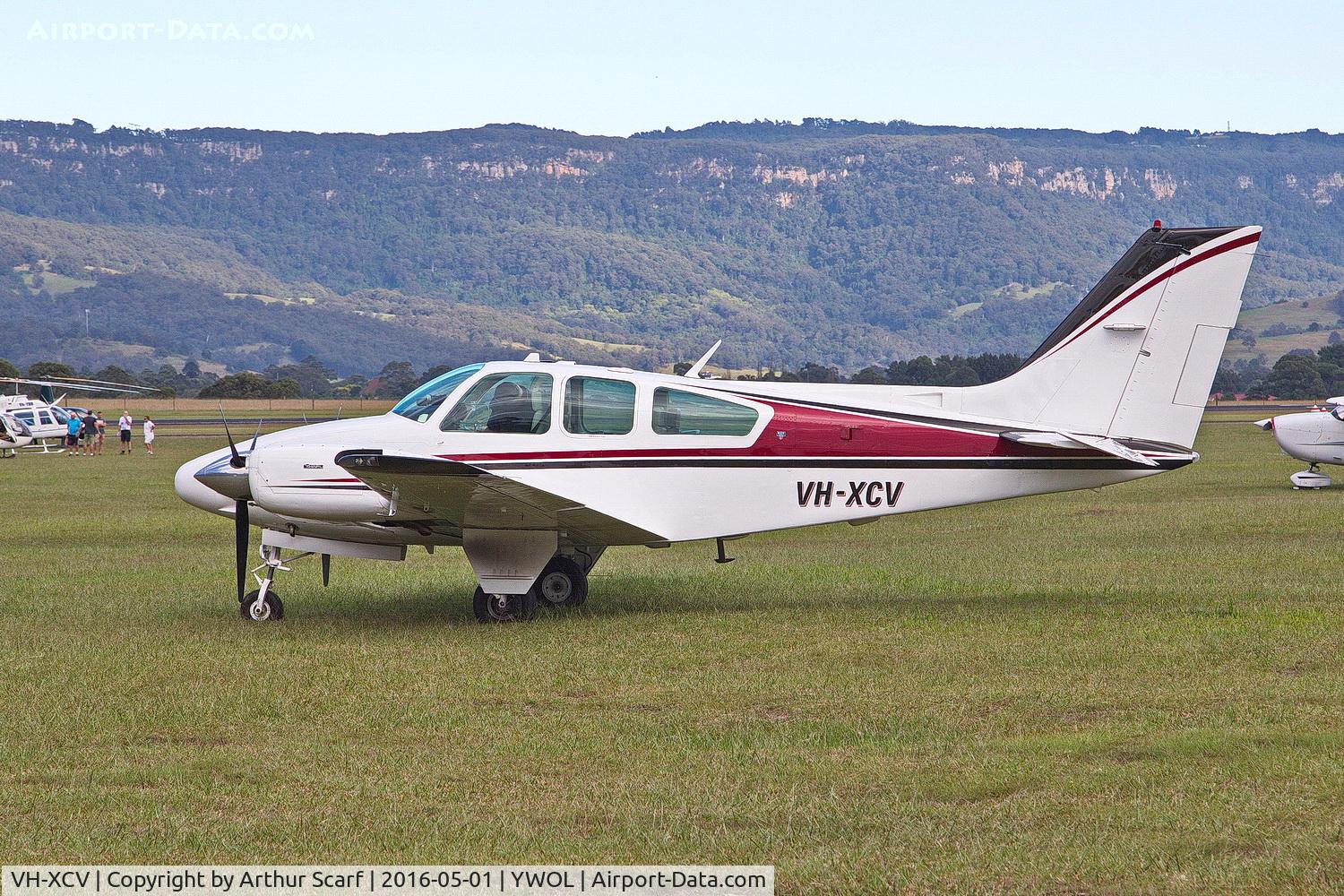 VH-XCV, 1976 Beech 95-B55 Baron C/N TC-1992, VH-XCV Wings over Illawarra 2016