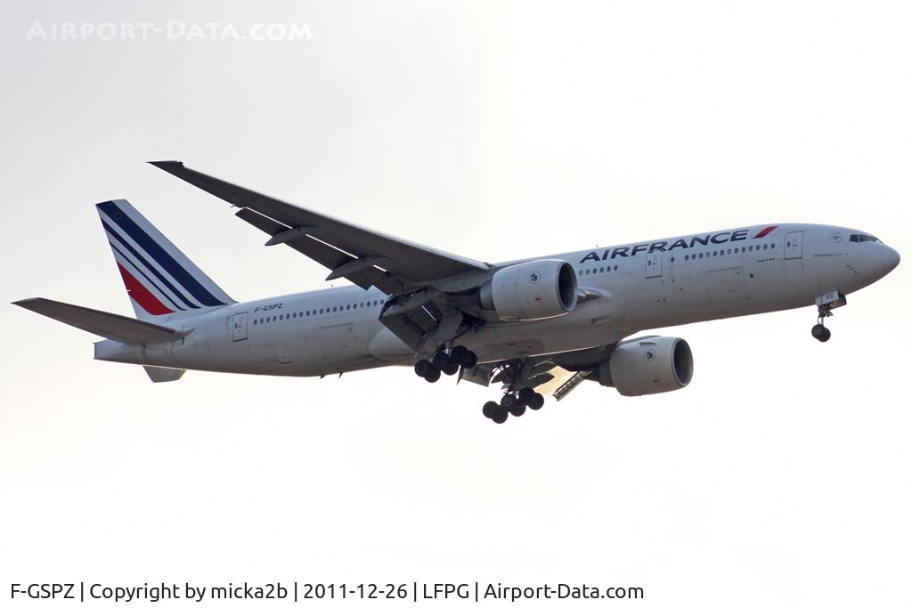 F-GSPZ, 2002 Boeing 777-228/ER C/N 32310, Landing