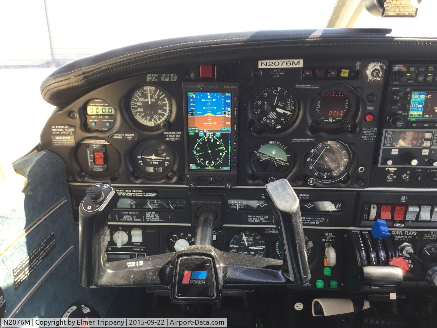 N2076M, 1977 Piper PA-28R-201T Cherokee Arrow III C/N 28R-7803105, 1977 Piper PA-28R-201T