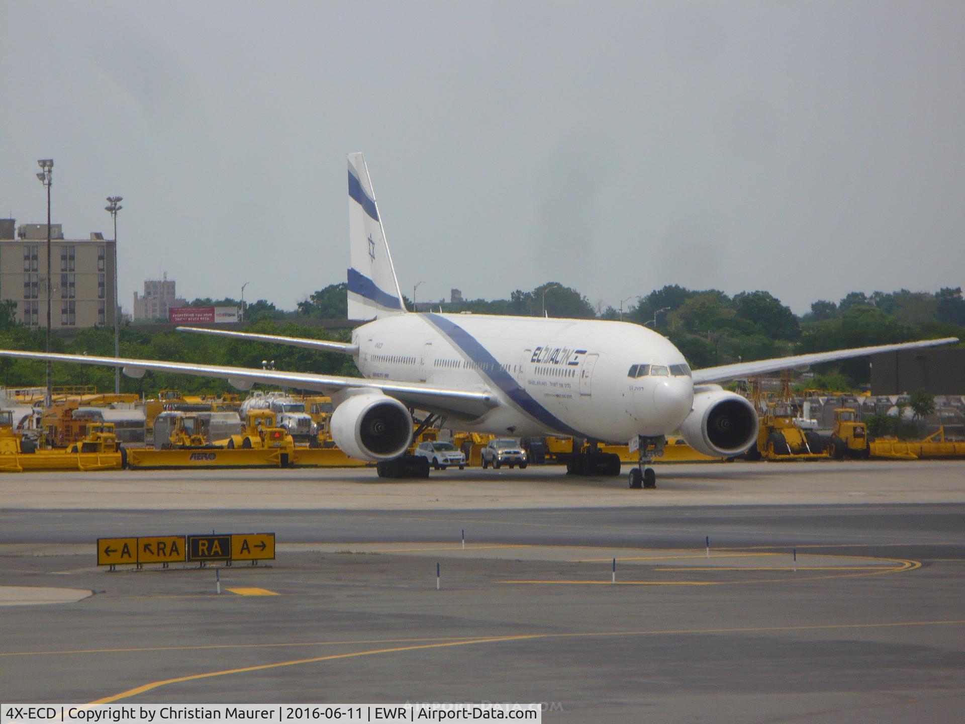 4X-ECD, 2002 Boeing 777-258/ER C/N 33169, El Al 777-258ER