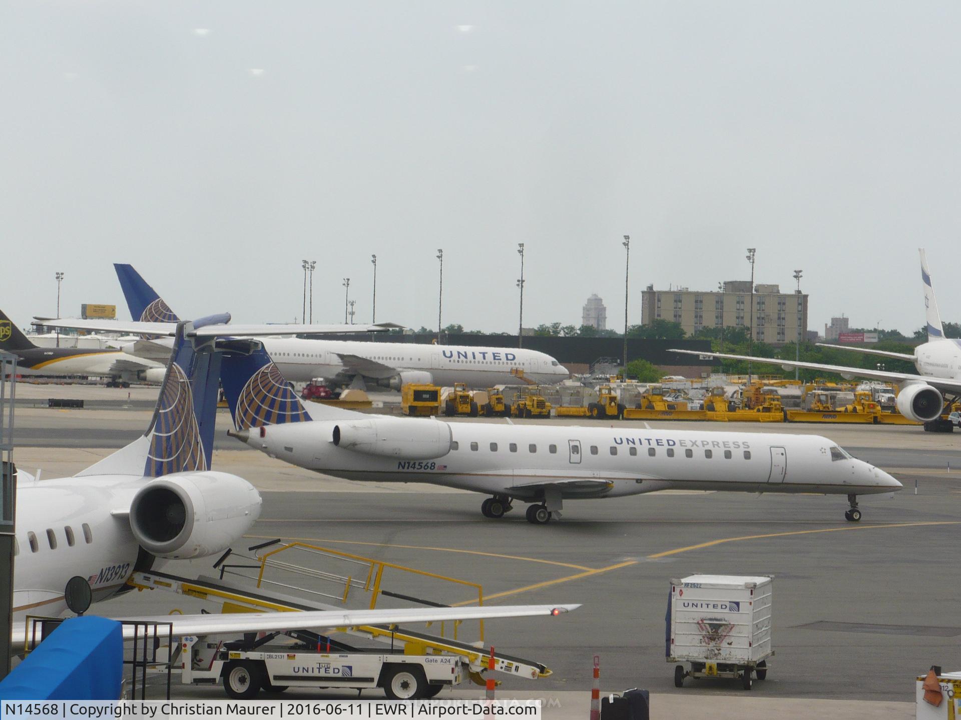 N14568, 2002 Embraer ERJ-145LR (EMB-145LR) C/N 145628, ExpressJet ERJ-145LR