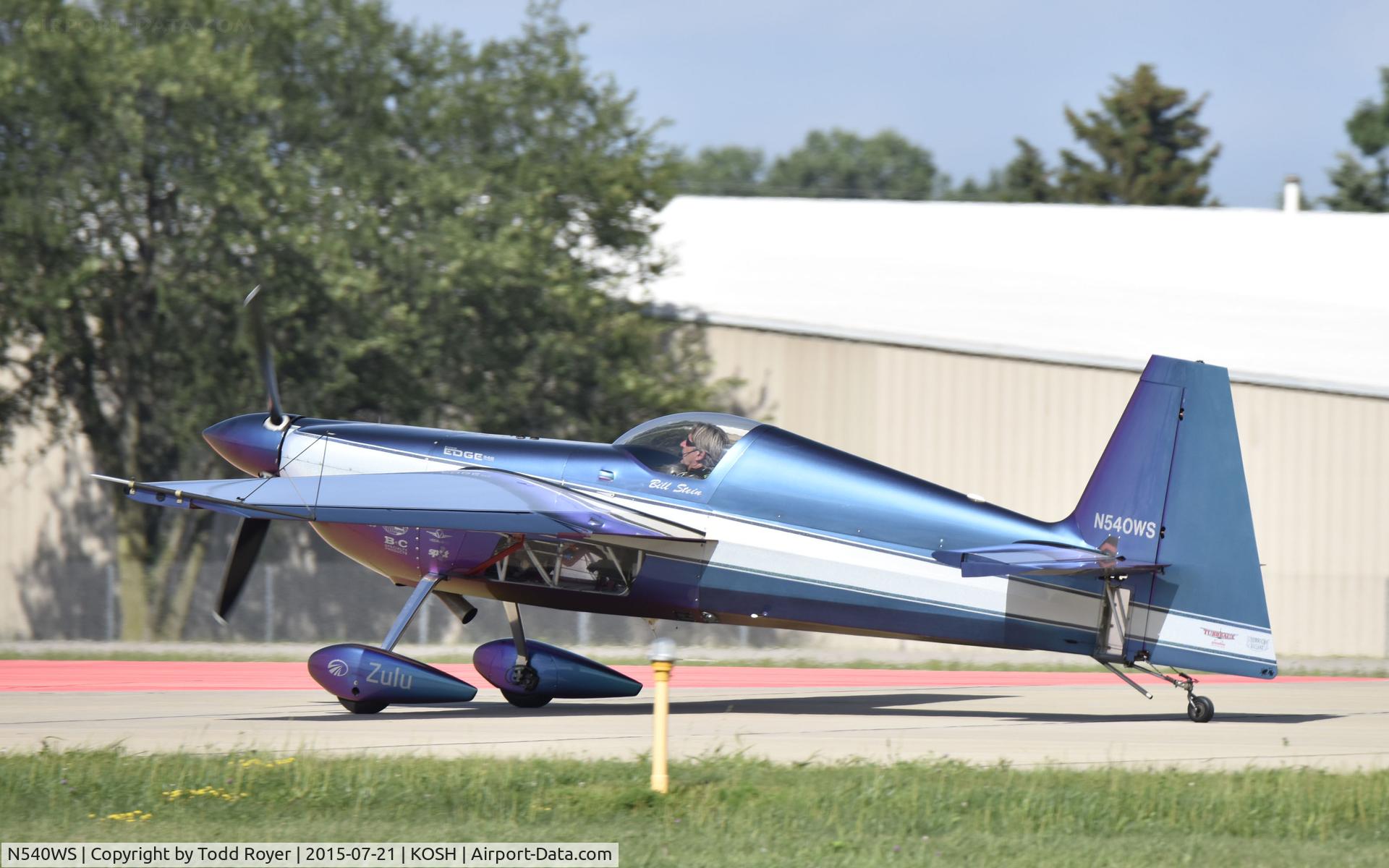 N540WS, 2002 Zivko Edge 540 C/N 0032, Airventure 2015
