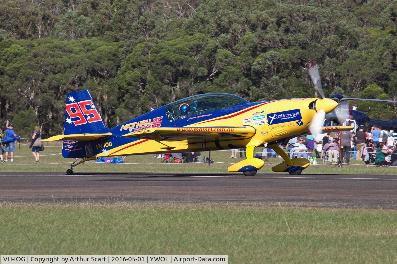 VH-IOG, 1999 Extra EA-300L C/N 100, VH-IOG Wings over Illawarra 2016