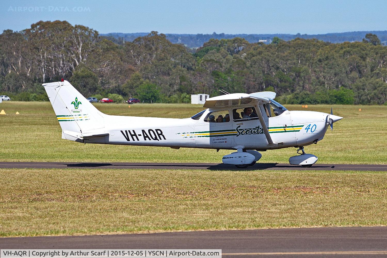 VH-AQR, 1997 Cessna 172R C/N 17280074, VH-AQR Camden Airport NSW 05-012-2015