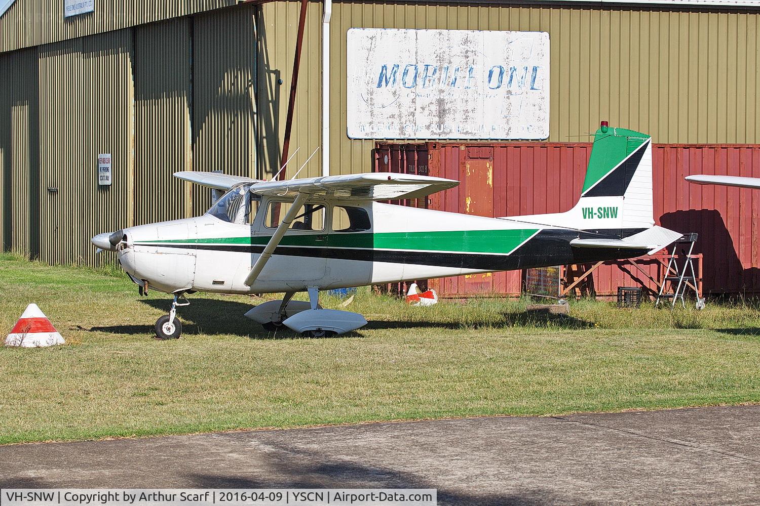 VH-SNW, 1957 Cessna 172 C/N 36317, VH-SNW Camden Airport NSW 09-04-2016