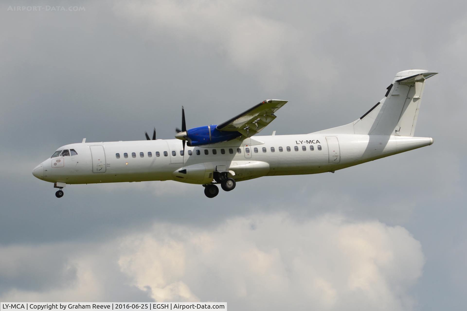 LY-MCA, 1991 ATR 72-201 C/N 212, Landing at Norwich.