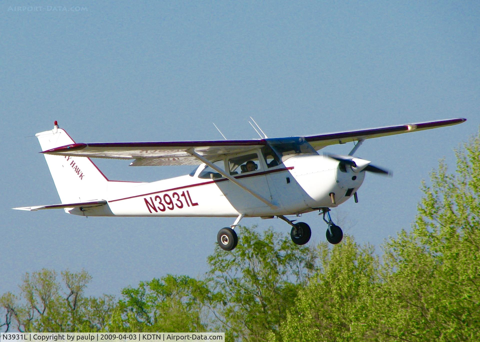 N3931L, 1965 Cessna 172G C/N 17254100, At Downtown Shreveport.