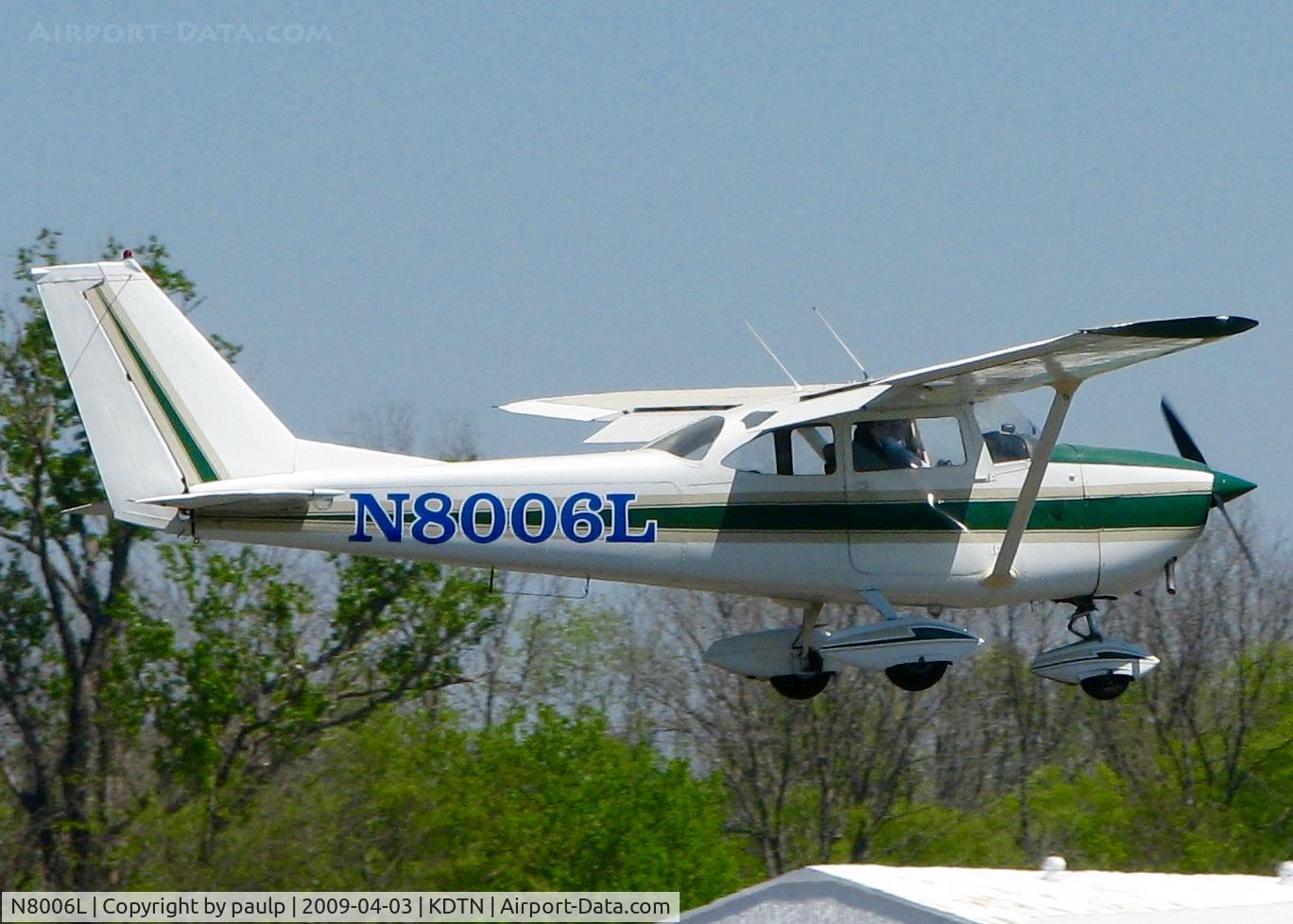 N8006L, 1967 Cessna 172H C/N 17256206, At Downtown Shreveport.