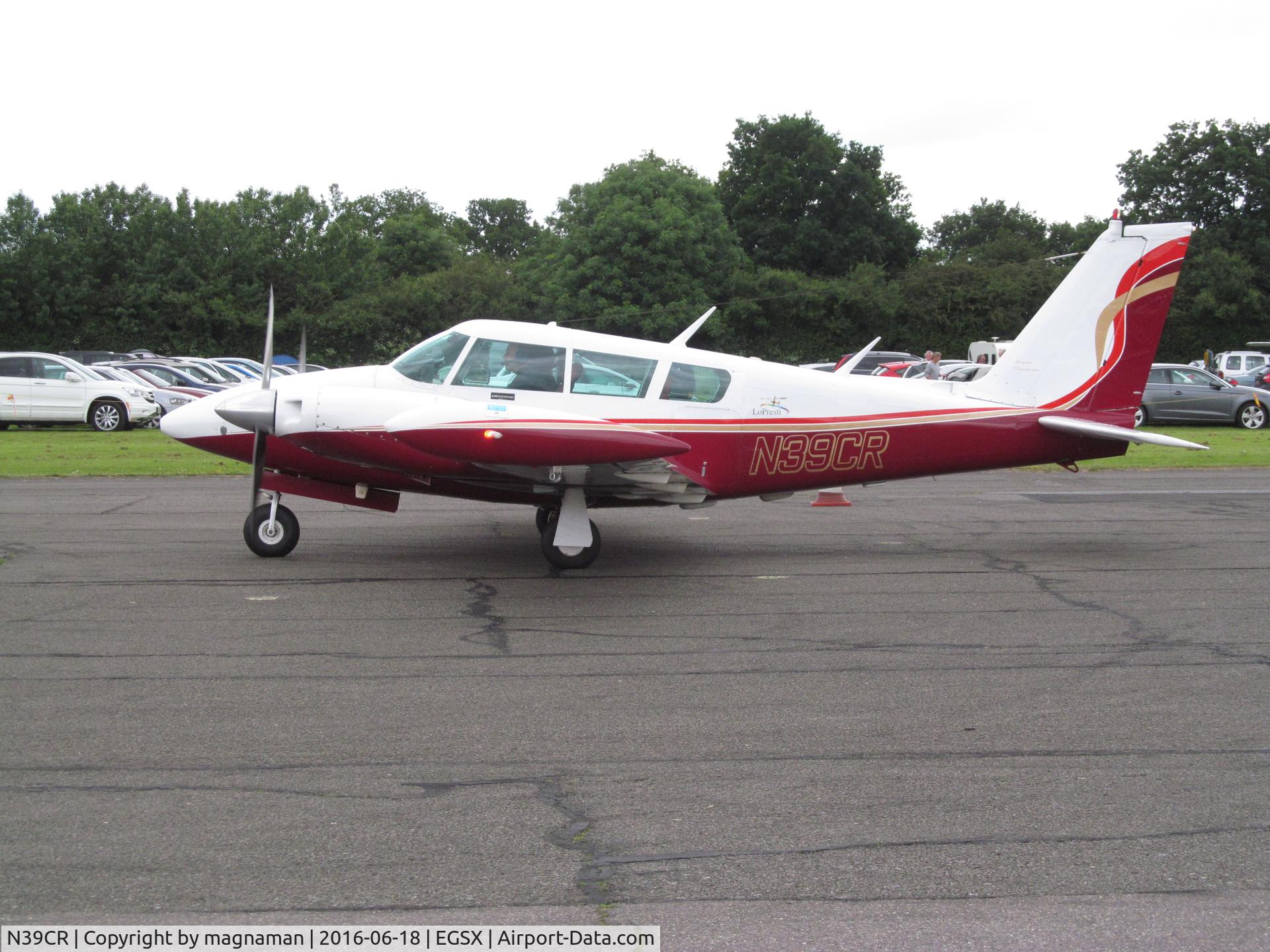 N39CR, 1970 Piper PA-39-160 Twin Comanche C/R C/N 39-4, about to park