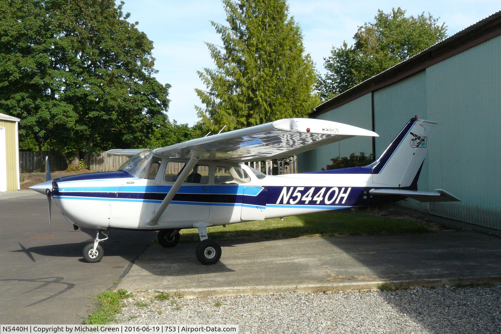 N5440H, 1975 Cessna 172M C/N 17265438, N5440H