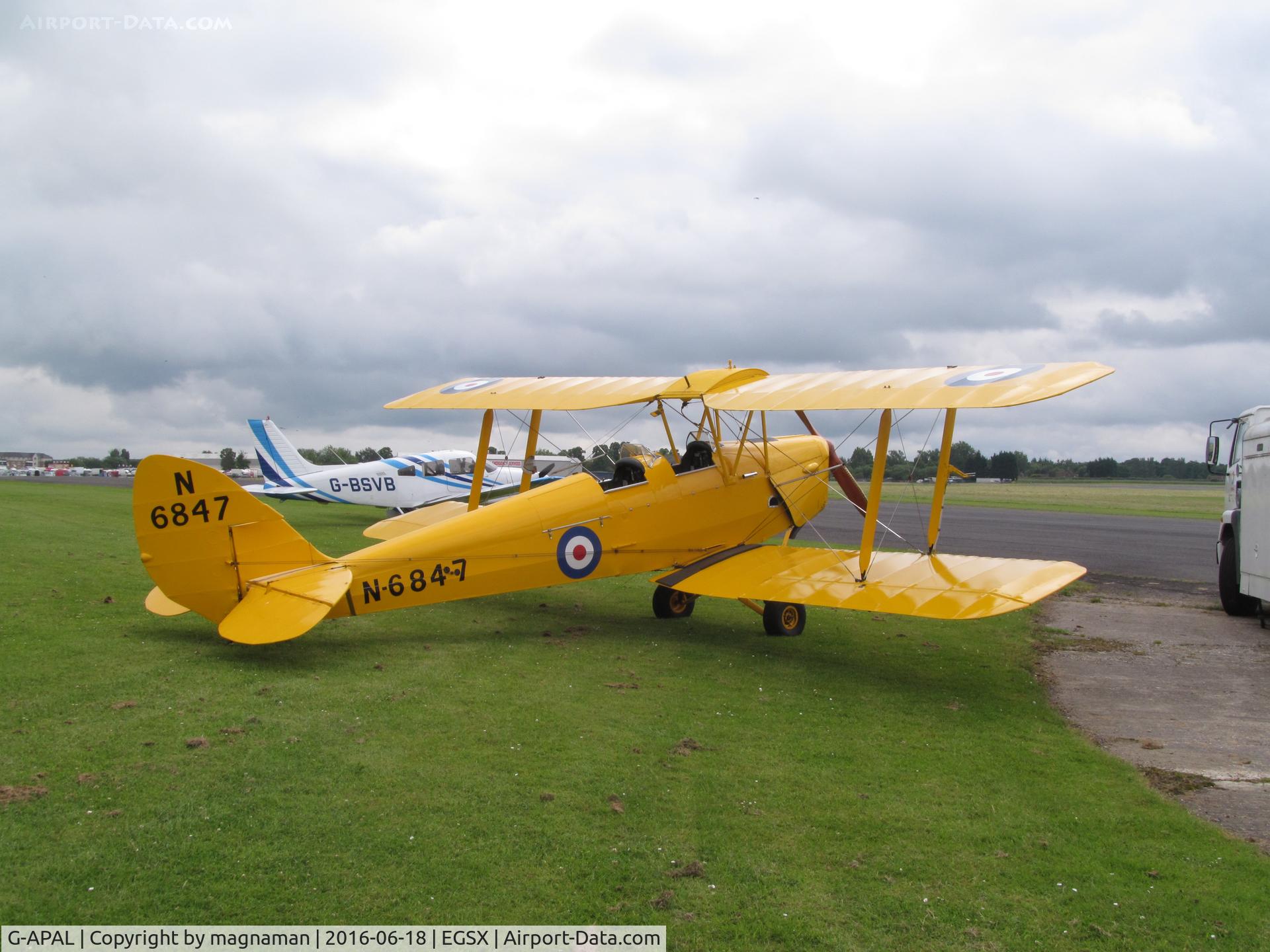 G-APAL, 1939 De Havilland DH-82A Tiger Moth II C/N 82102, nice moth