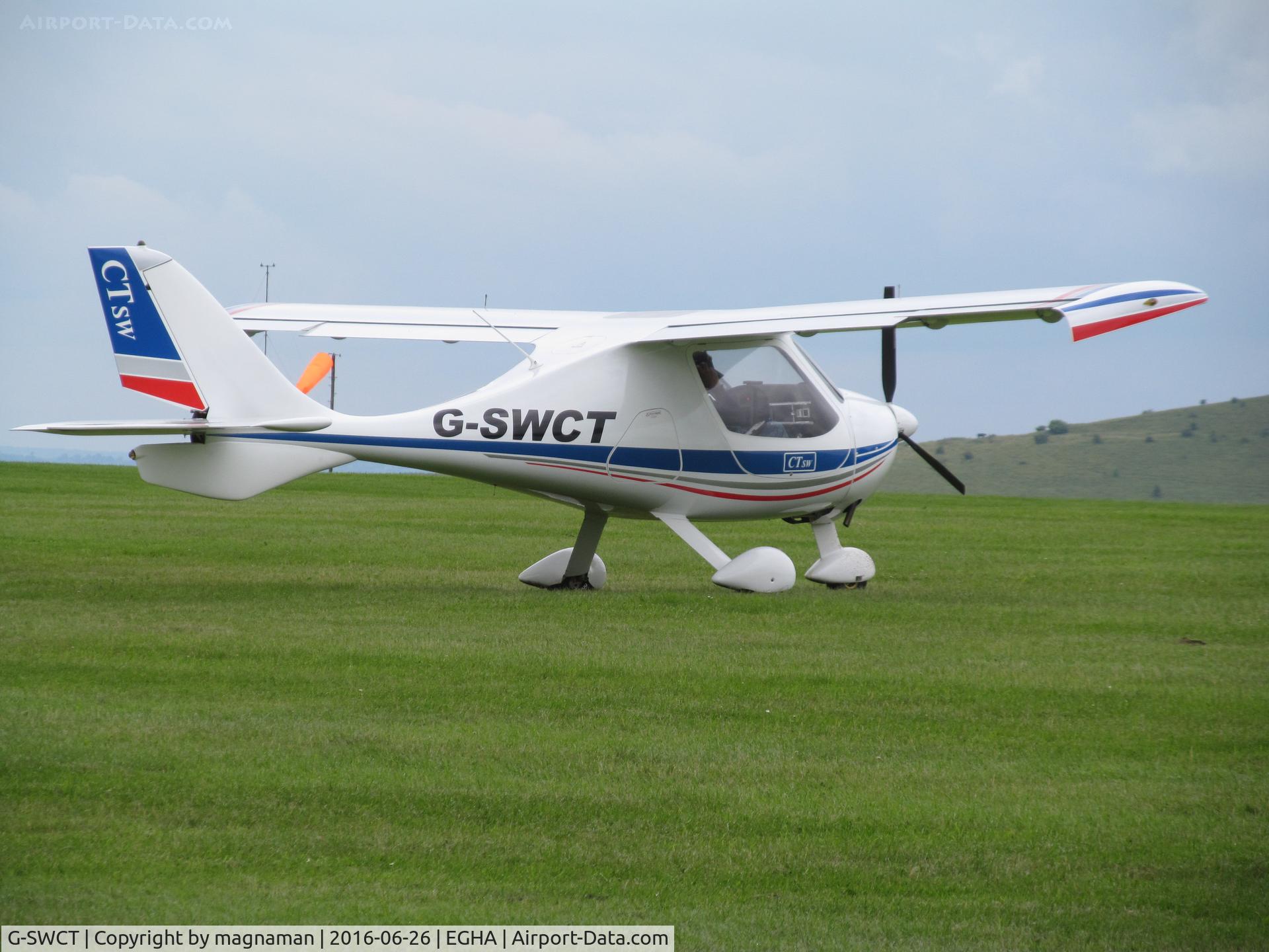 G-SWCT, 2008 Flight Design CTSW C/N 07.11.05, parked up on grass