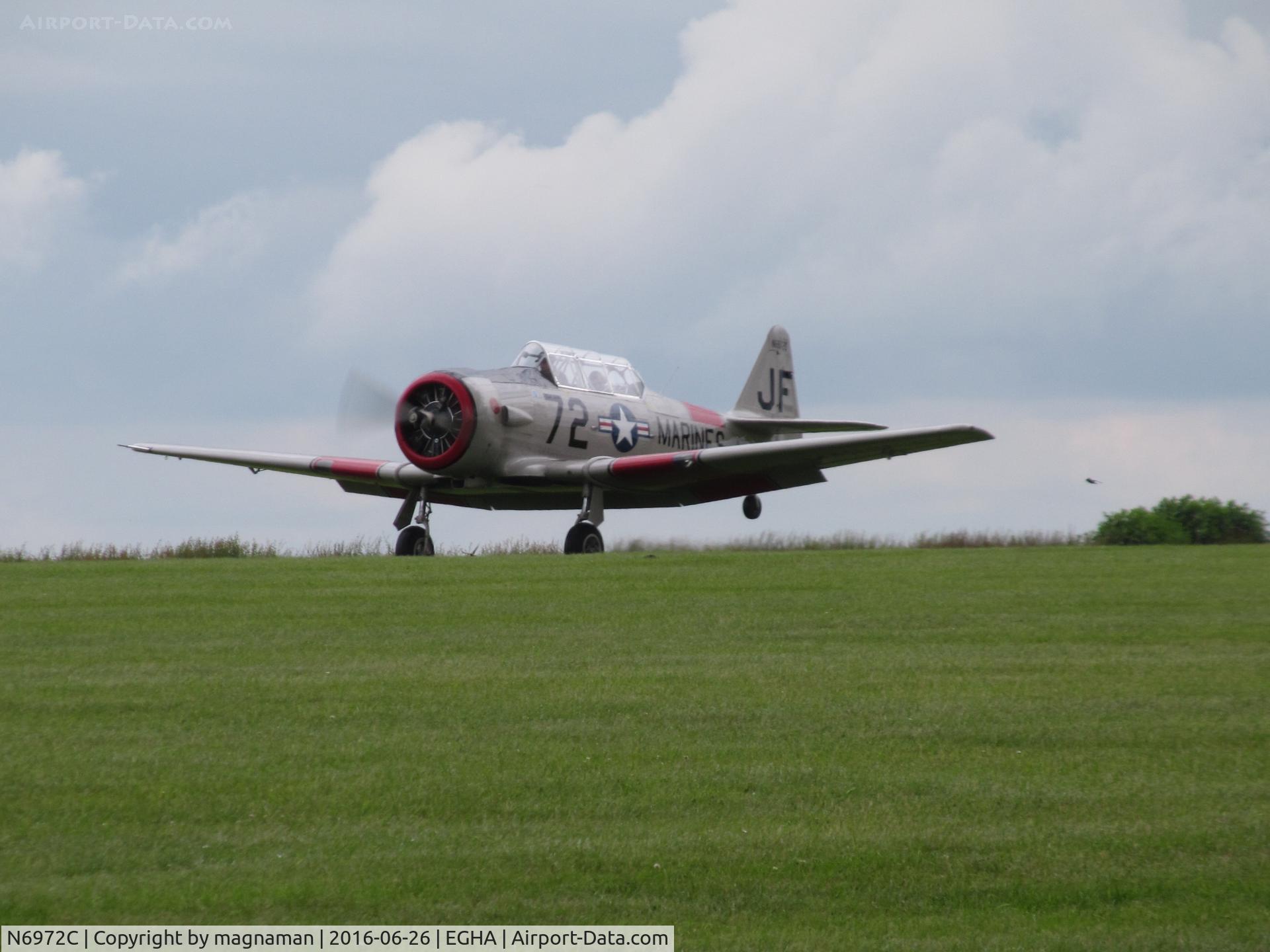 N6972C, 1946 North American SNJ-5 Texan Texan C/N 90680, landing