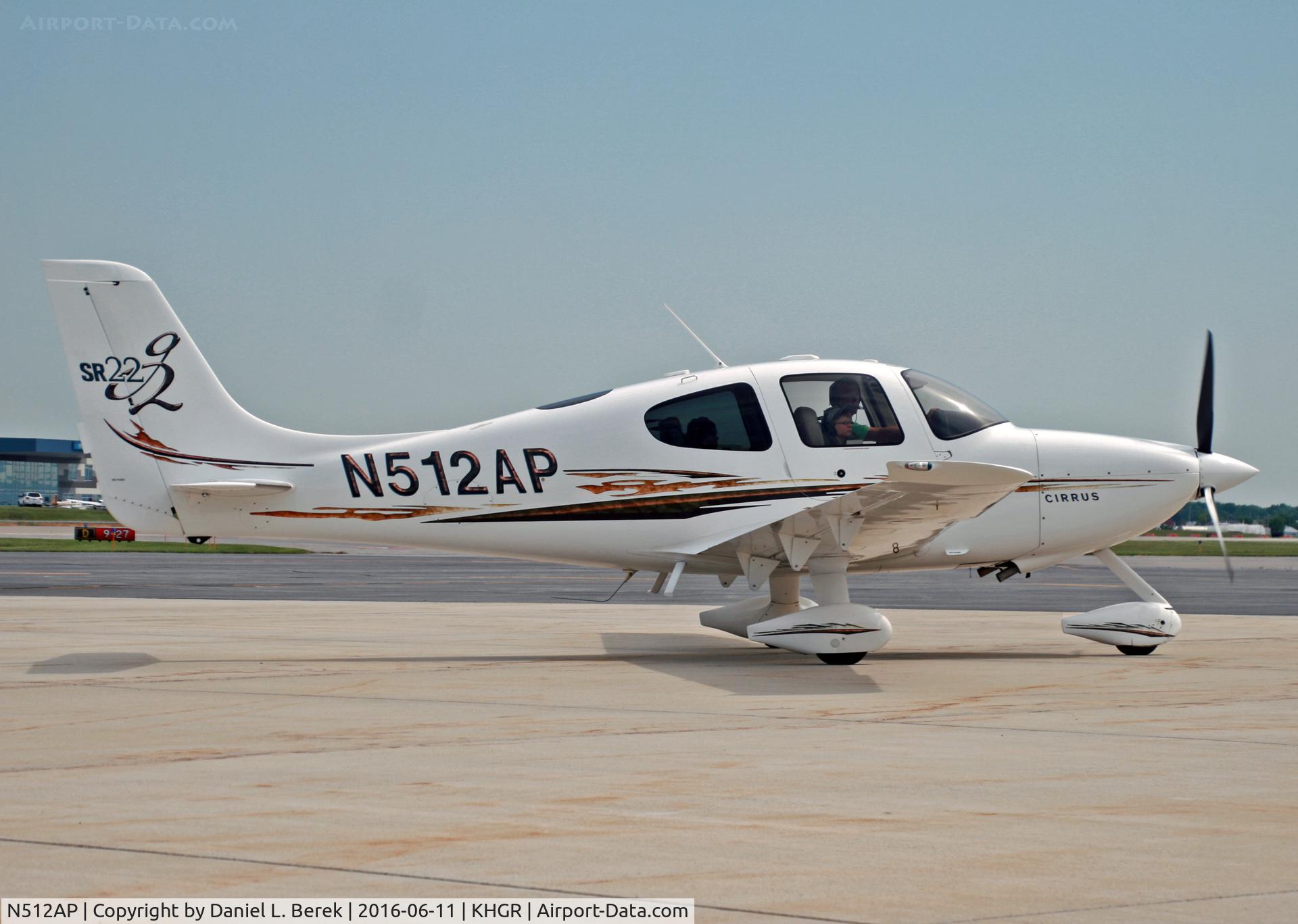 N512AP, 2006 Cirrus SR22 G2 C/N 1889, This very nice Cirrus SR22 is bringing back a lucky young flyer as part of an EAA event.