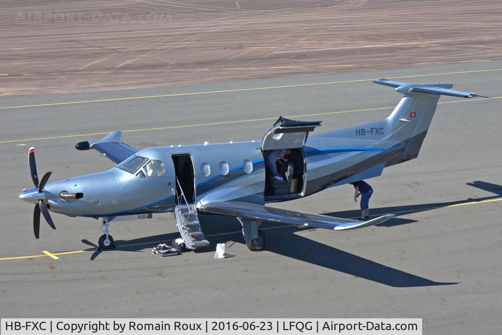 HB-FXC, 2016 Pilatus PC-12/47E C/N 1630, Parked from Genève