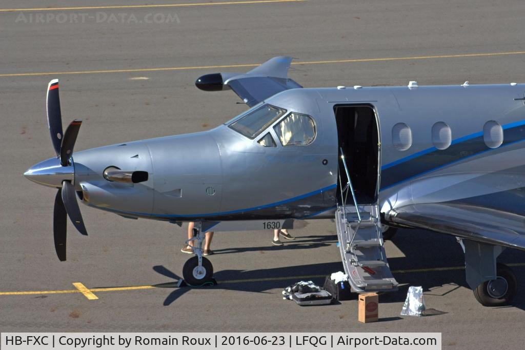 HB-FXC, 2016 Pilatus PC-12/47E C/N 1630, Parked from Genève