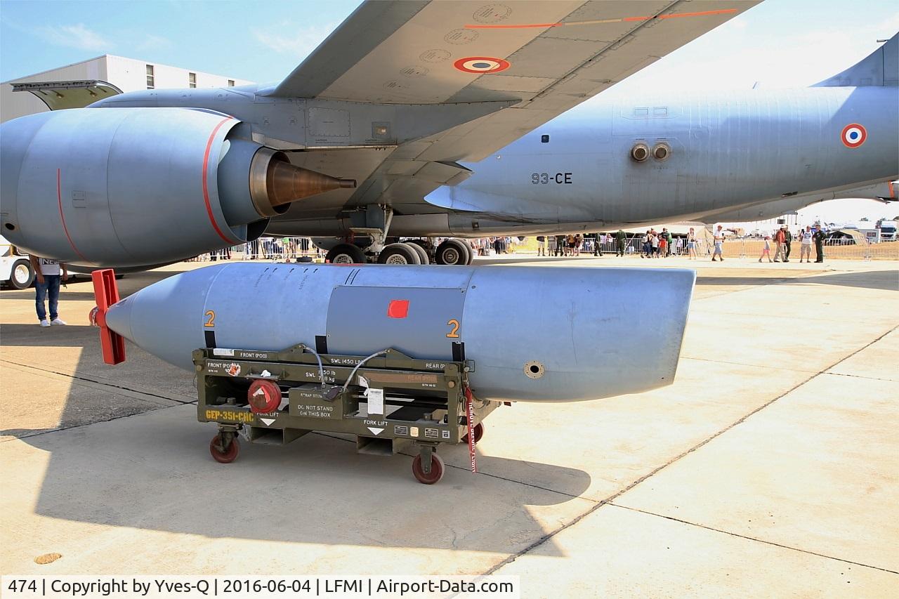 474, 1964 Boeing C-135FR Stratotanker C/N 18683, Boeing C-135FR Stratotanker, Close view of refueling pod, Istres-Le Tubé Air Base 125 (LFMI-QIE) open day 2016