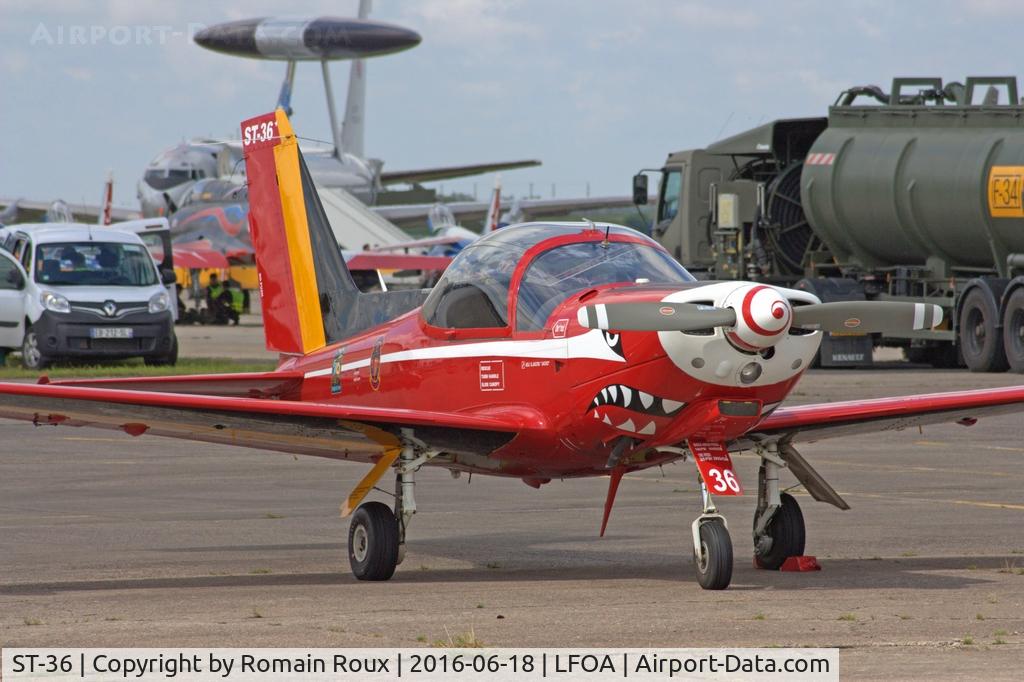 ST-36, SIAI-Marchetti SF-260M C/N 10-36, Parked