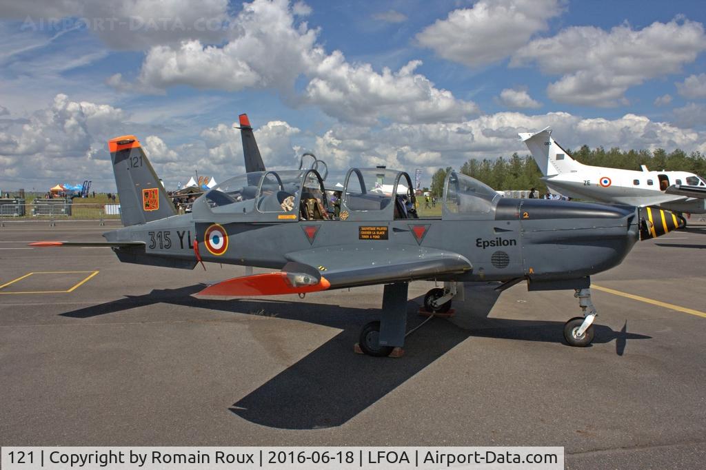 121, Socata TB-30 Epsilon C/N 121, Parked